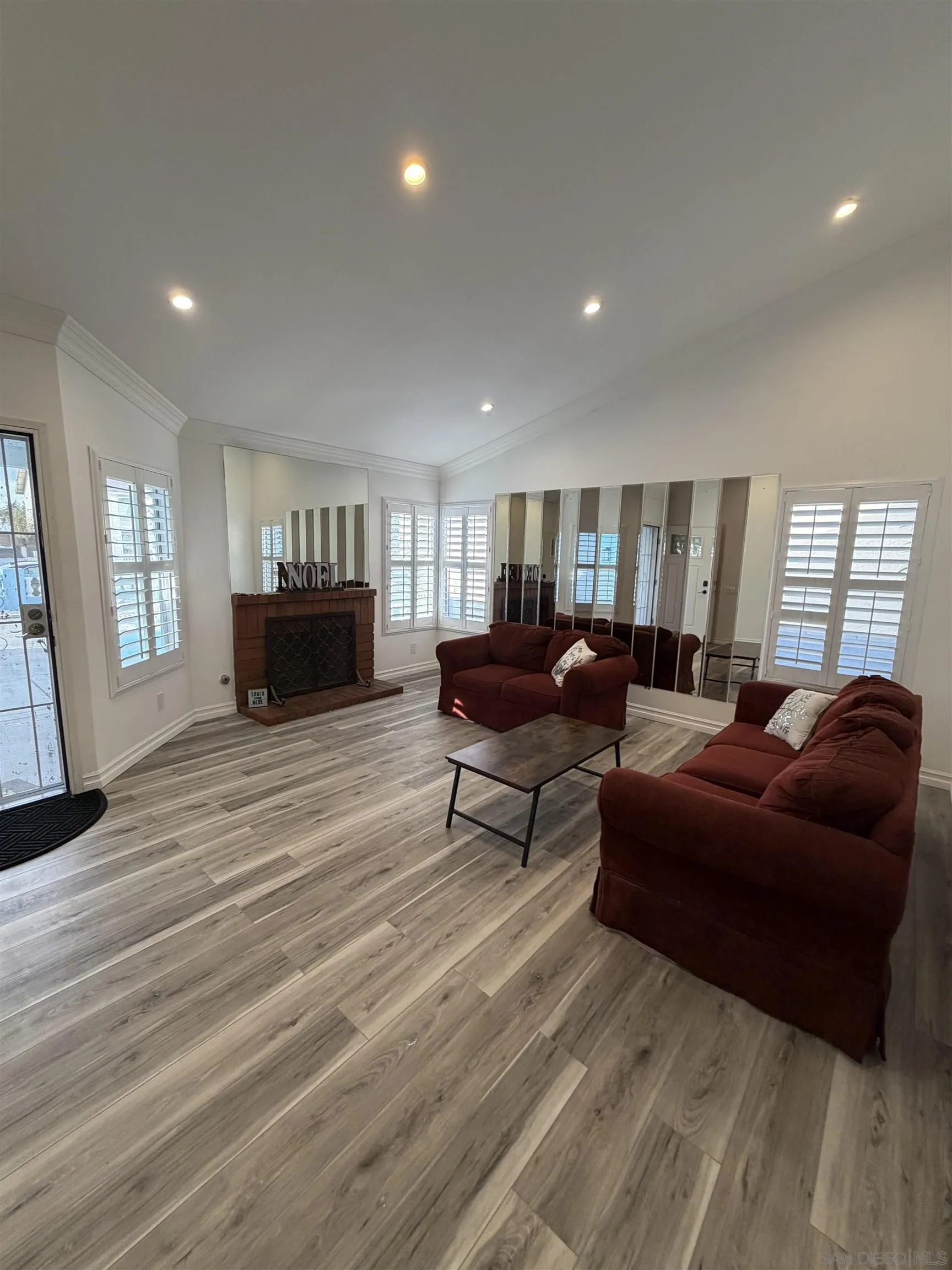 1095 Stillwell, San Diego, CA, 92114
