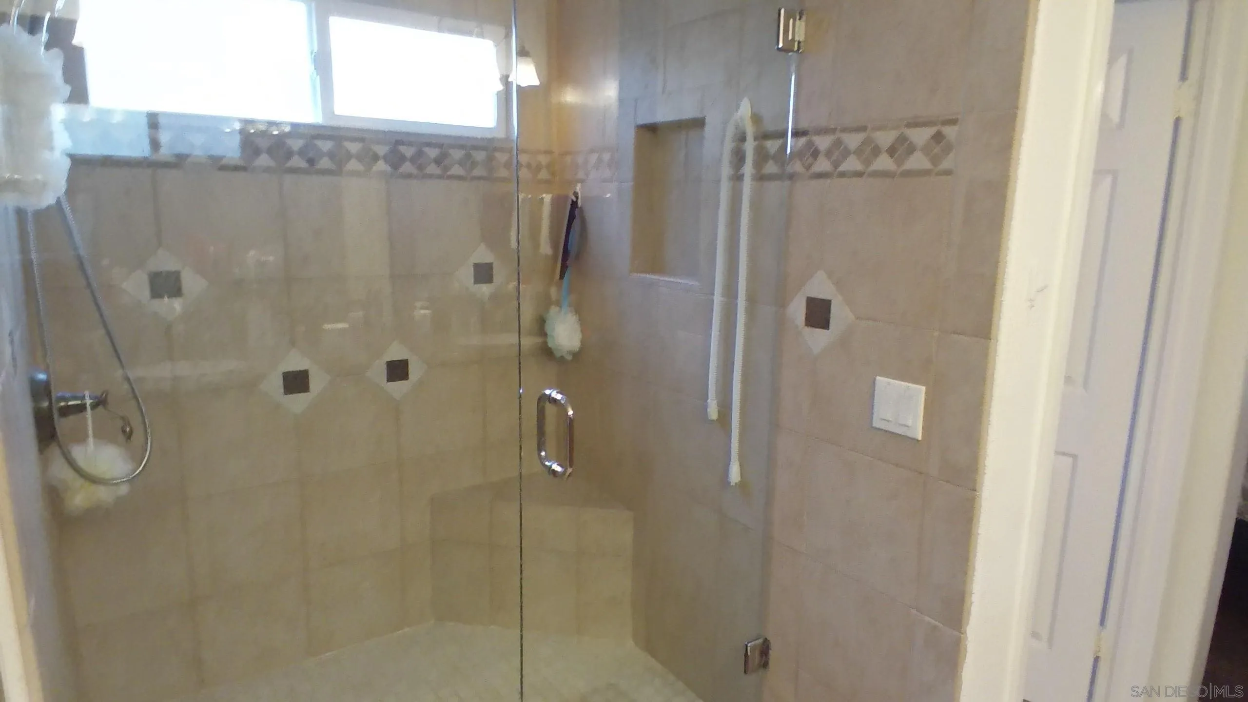 https://cdn.realtyfeed.com/cdn/127/250046269/7896ca64e1b9977472526f533951a8dd.webp