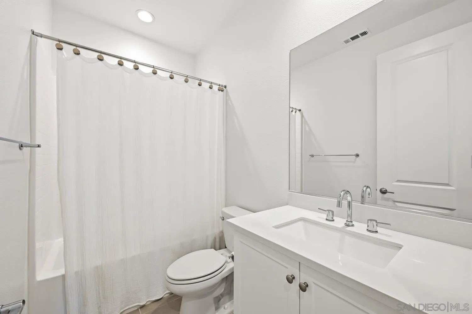 Photo #14: 250046273 Listing: Photo #14