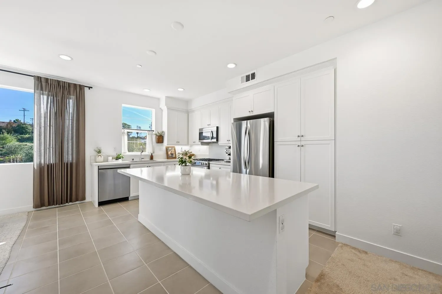 Photo #8: 250046273 Listing: Photo #8