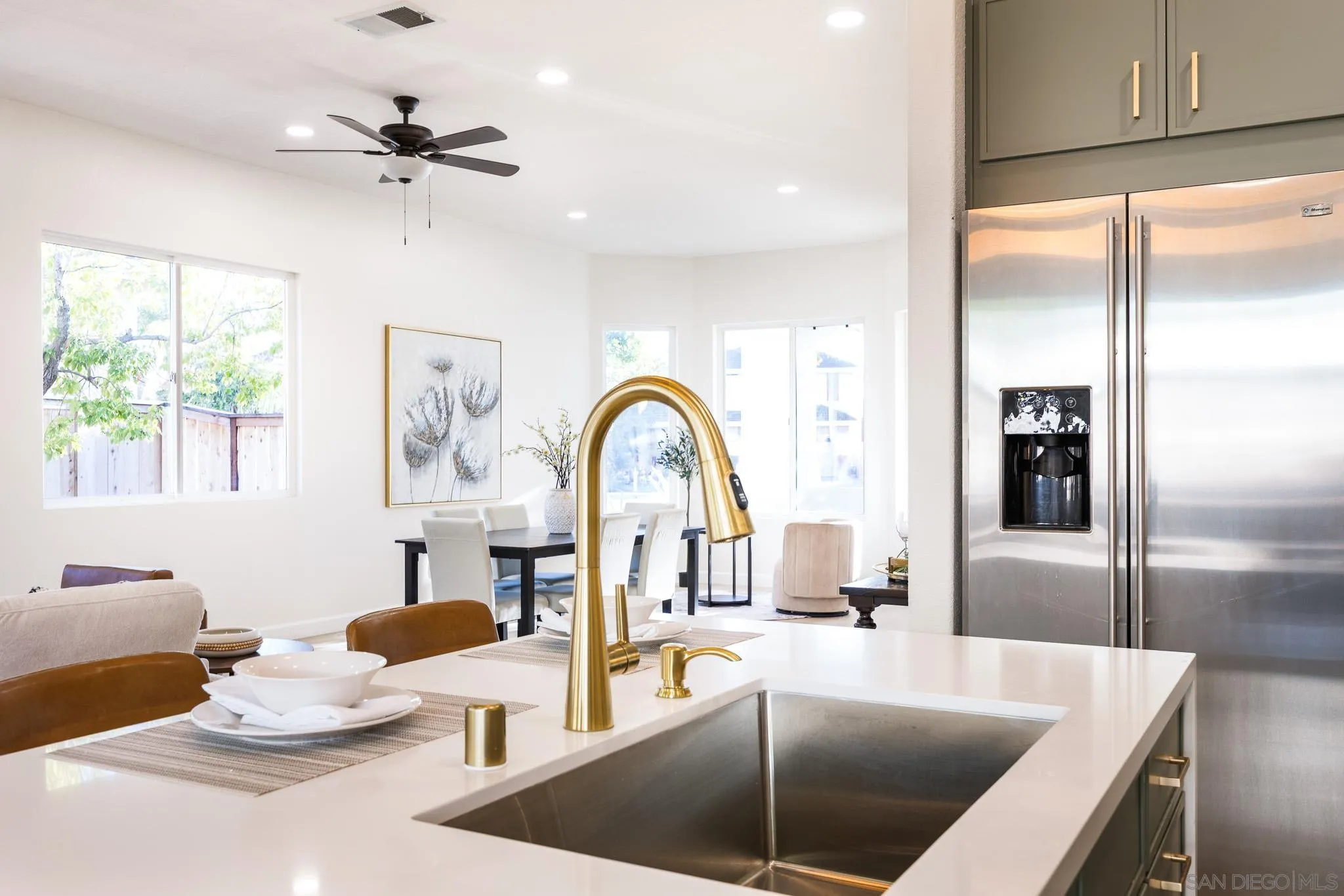 https://cdn.realtyfeed.com/cdn/127/250046274/350343f4cbfe2d1128a2939535c9221b.webp