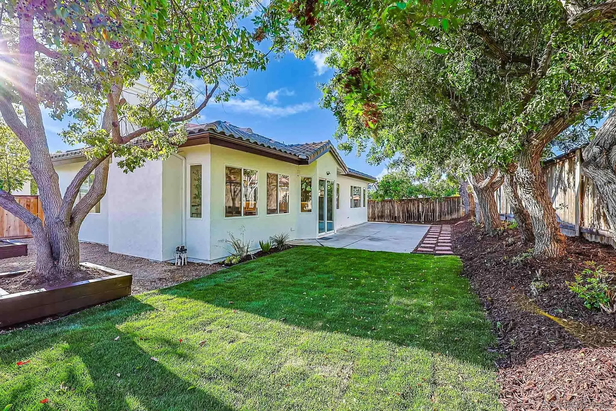 https://cdn.realtyfeed.com/cdn/127/250046274/6f93945a60723e14907ae53c1bd116d8.webp