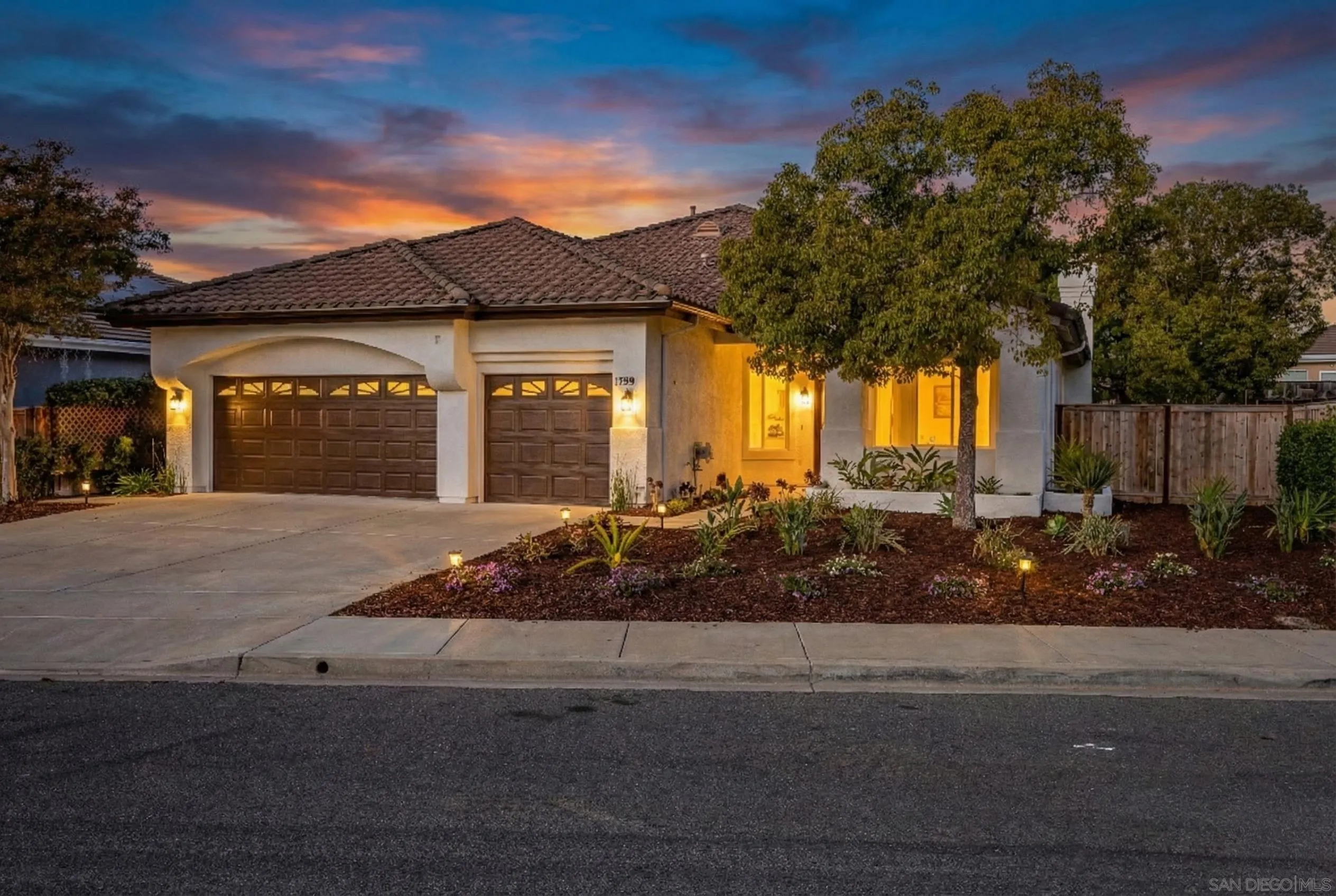 https://cdn.realtyfeed.com/cdn/127/250046274/927c3713f99116df73517beac5952580.webp