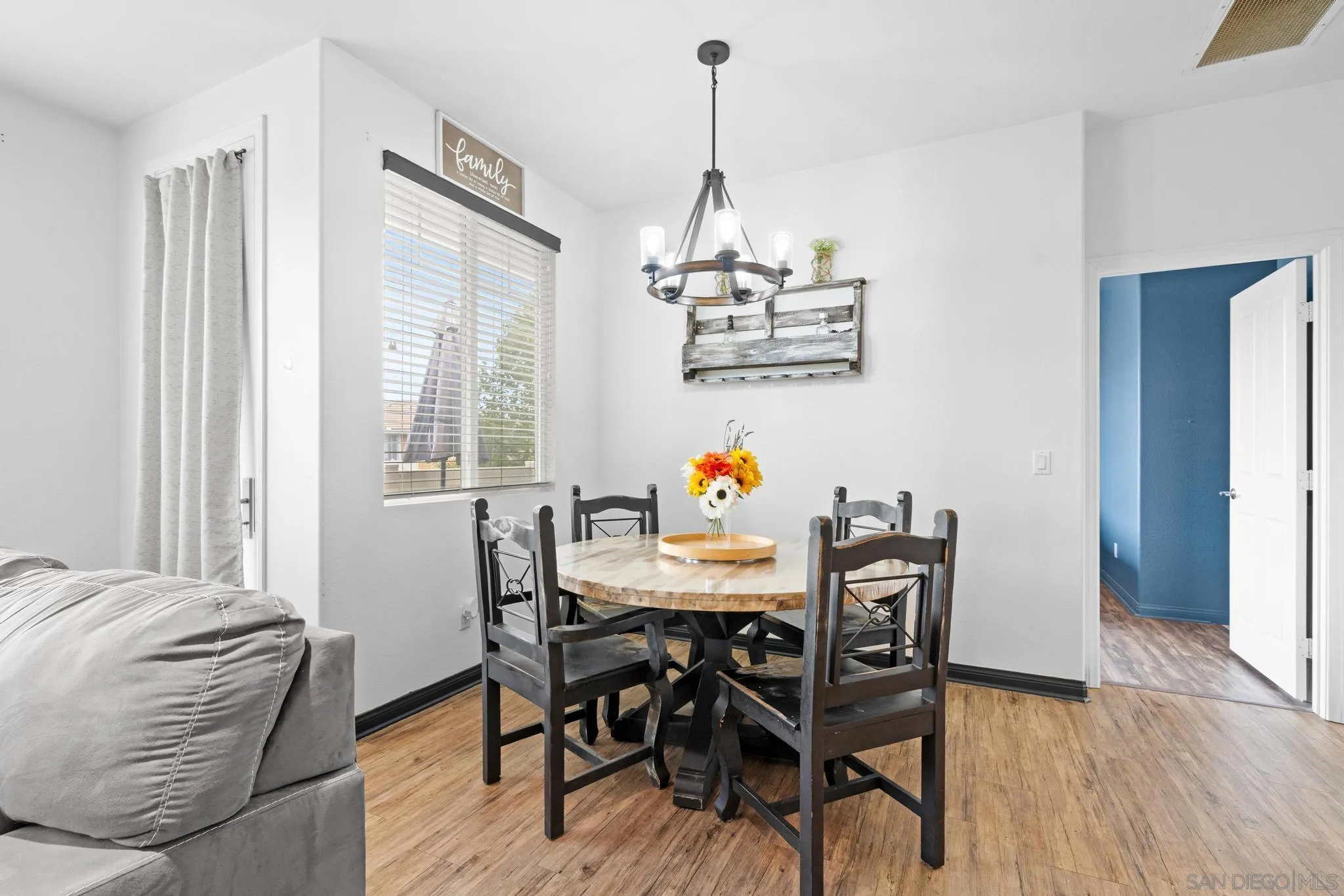 Photo #9: 250046279 Listing: Photo #9