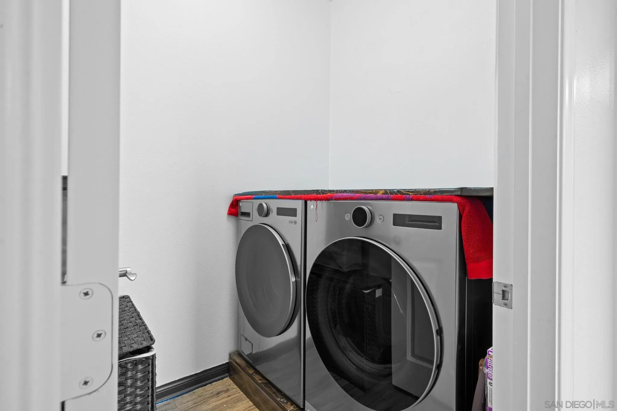 Photo #14: 250046279 Listing: Photo #14