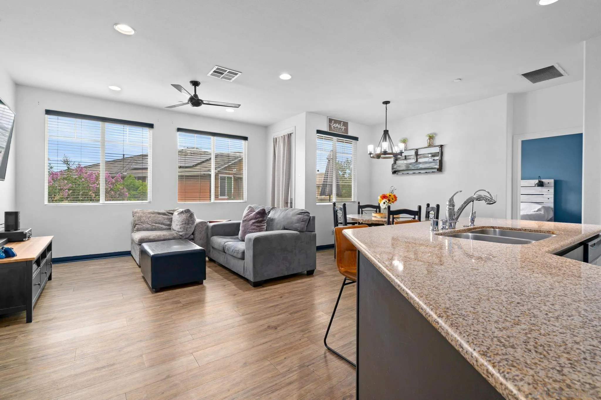 Photo #4: 250046279 Listing: Photo #4