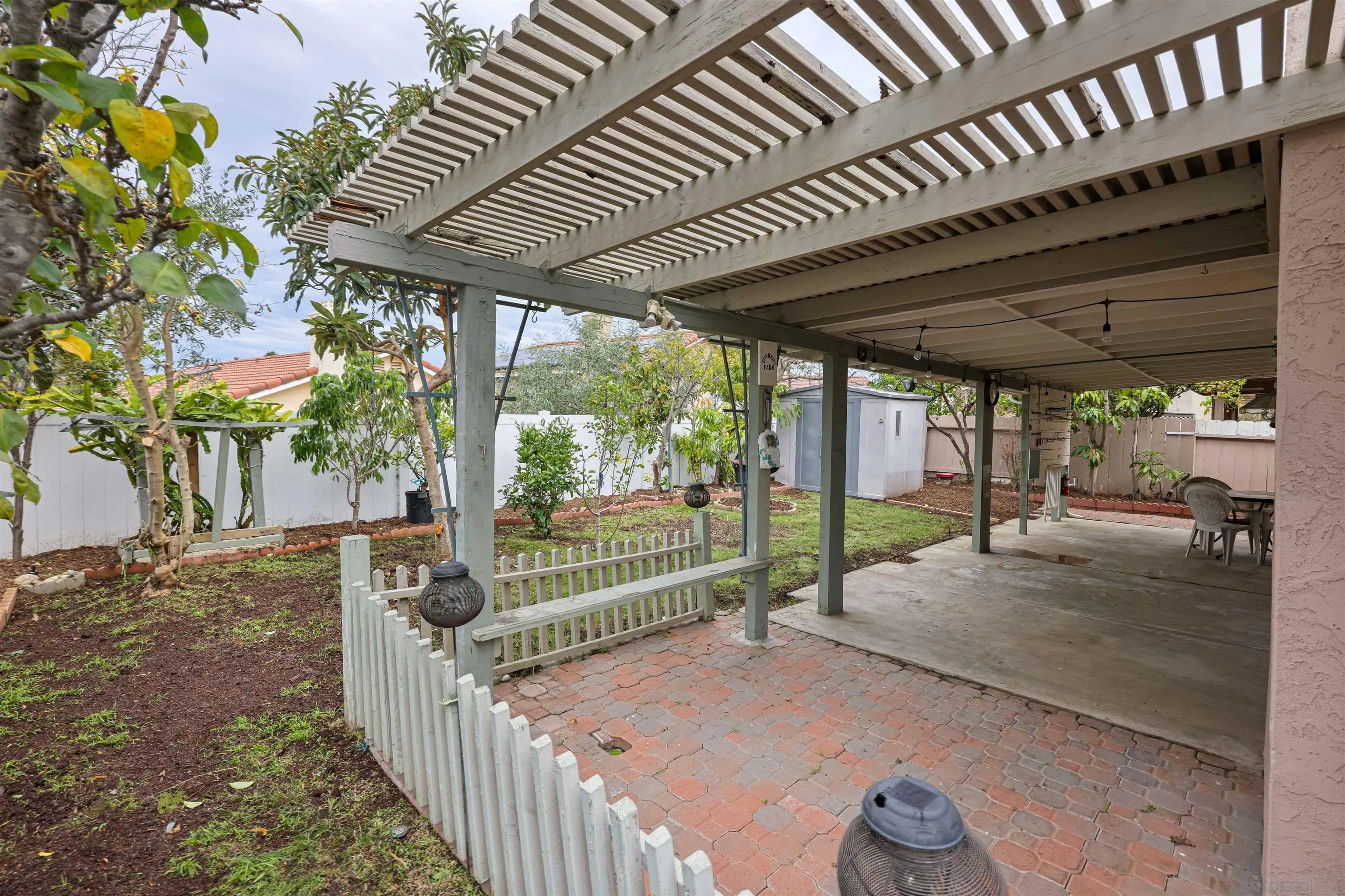 https://cdn.realtyfeed.com/cdn/127/250046283/5c1d8d940881409567770d41680b1c48.webp
