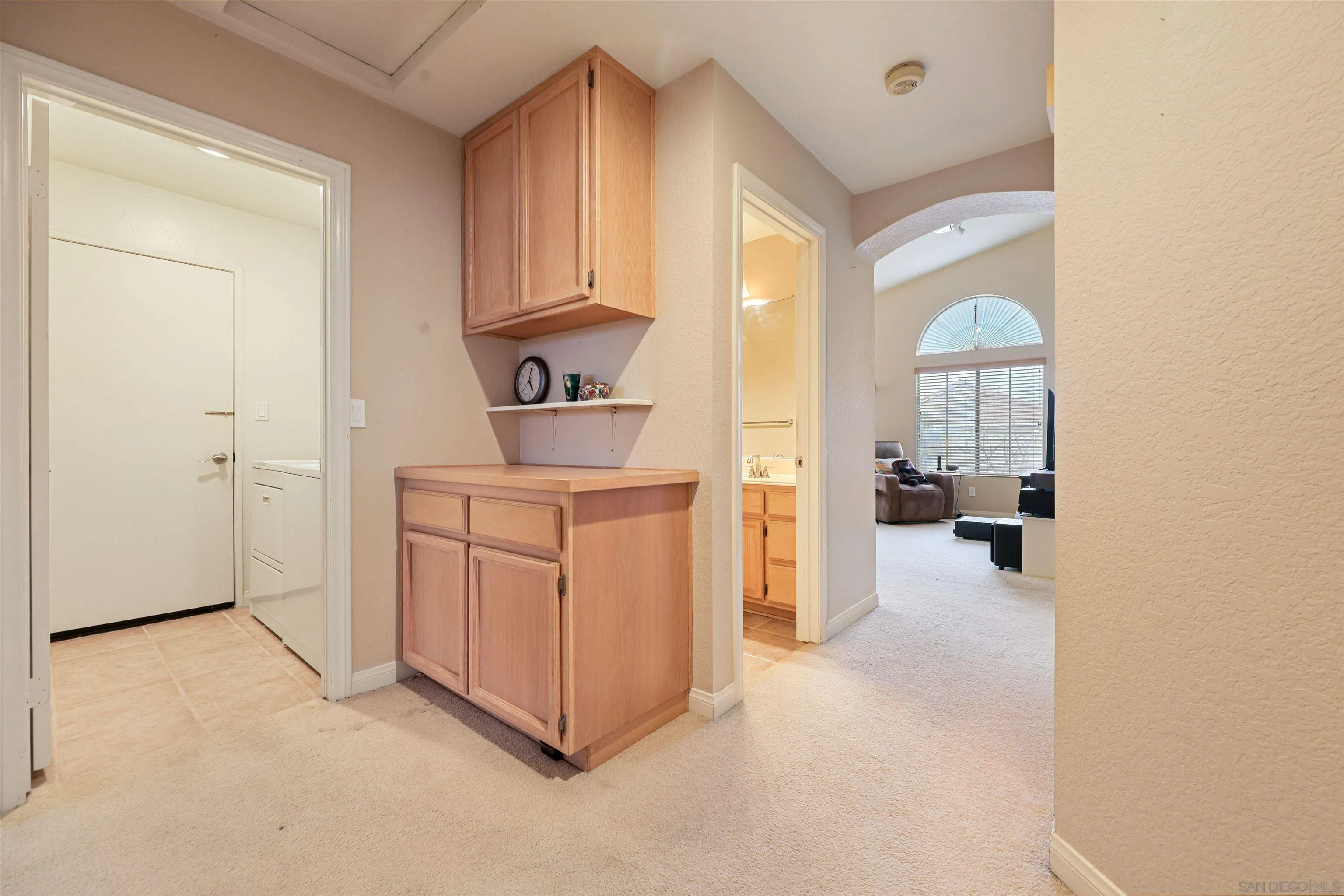https://cdn.realtyfeed.com/cdn/127/250046283/6adf81b081aa75217114f319a24f4645.webp