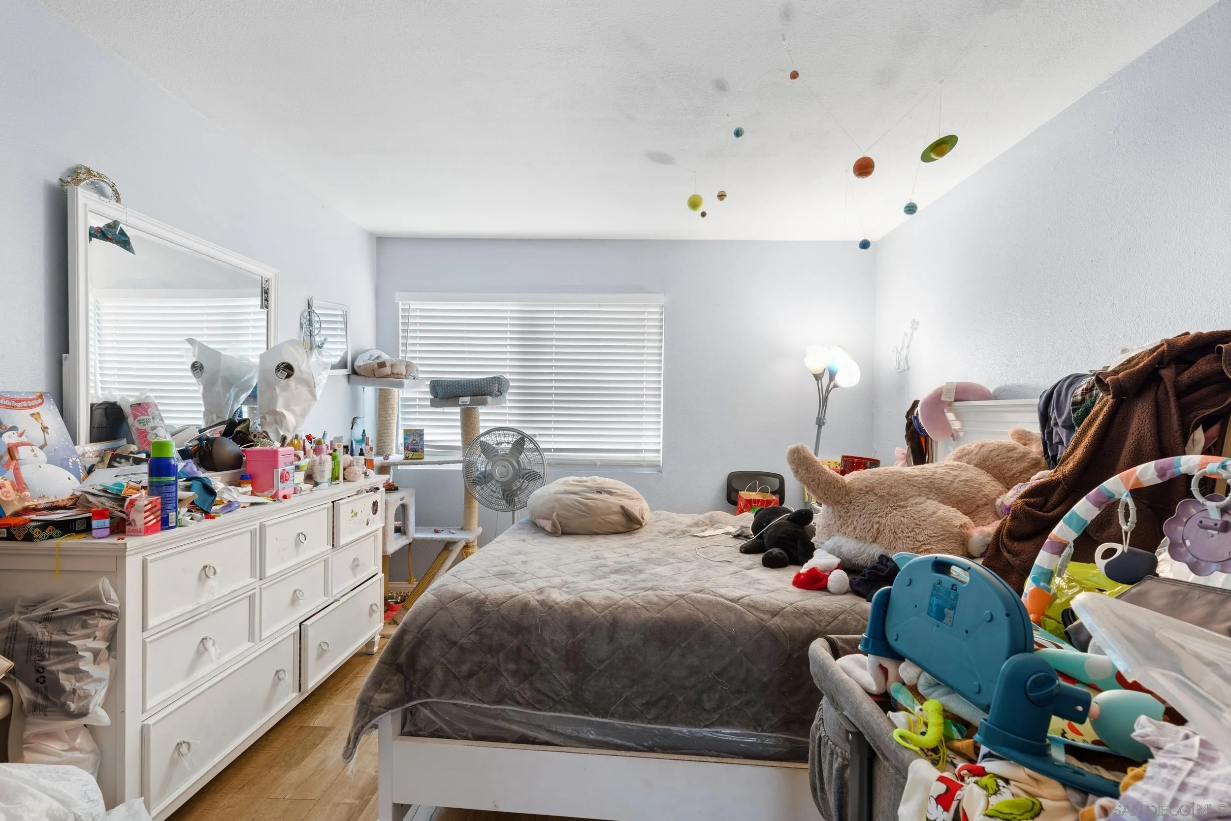 https://cdn.realtyfeed.com/cdn/127/250046285/ff0adc39bc602611c4d3ac4b6c1b8556.webp