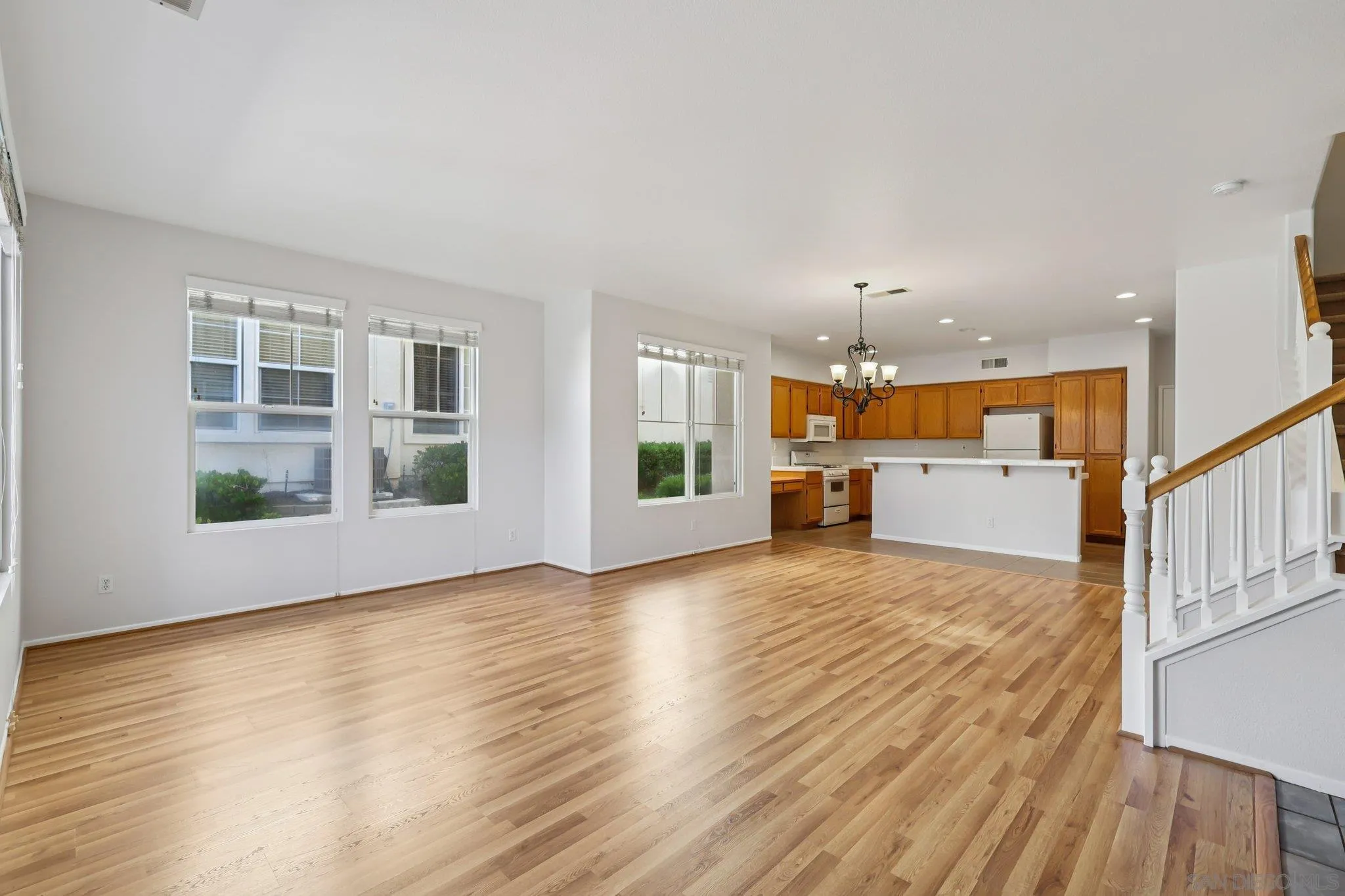 Photo #11: 250046286 Listing: Photo #11