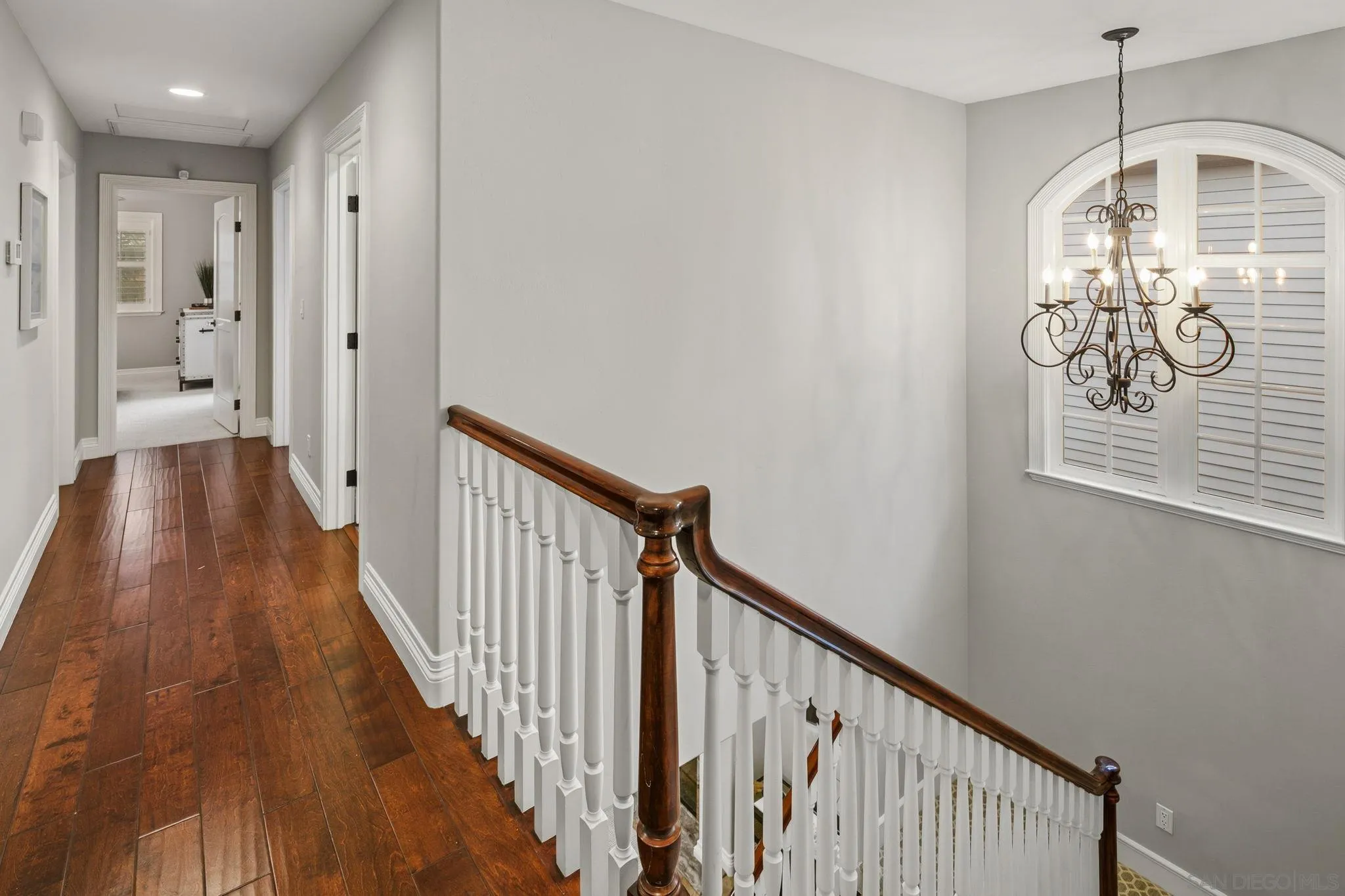 https://cdn.realtyfeed.com/cdn/127/250046293/27d27375607feb8afb586c9e1e6d8ec1.webp