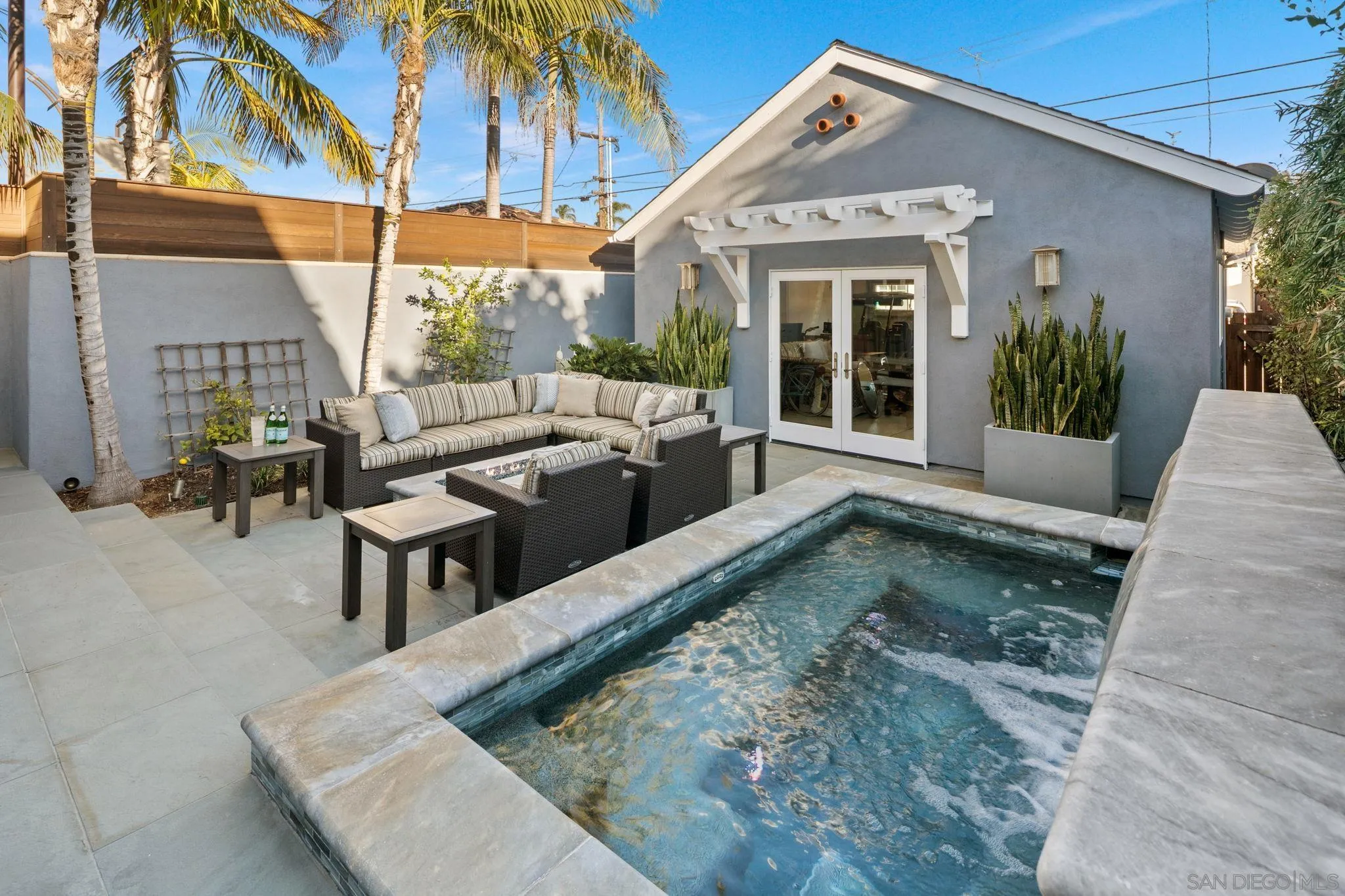 https://cdn.realtyfeed.com/cdn/127/250046293/34cce2eb79166be2af84f99a539860c7.webp