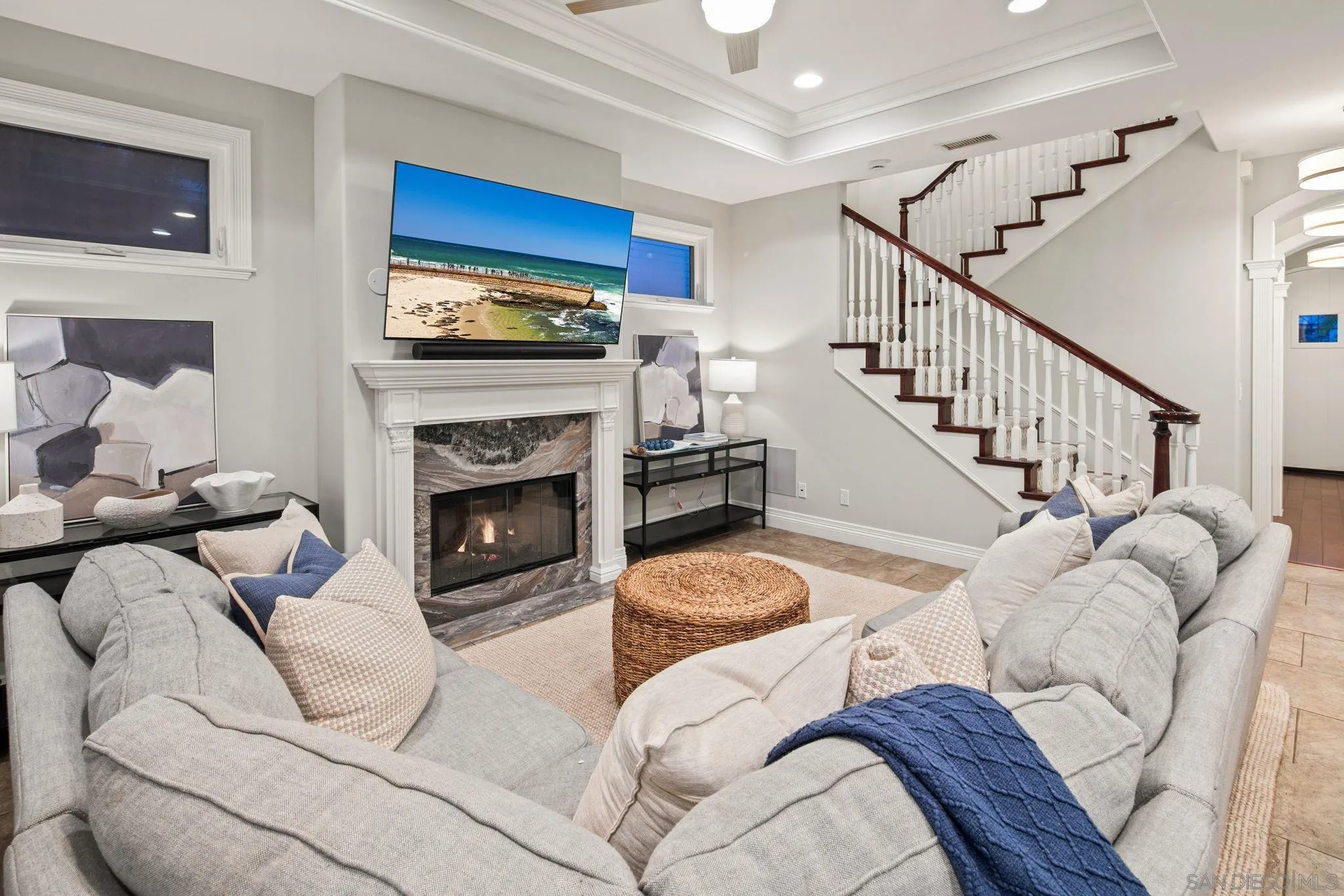 https://cdn.realtyfeed.com/cdn/127/250046293/68fad0288f49b1270304517aed5ad8ae.webp