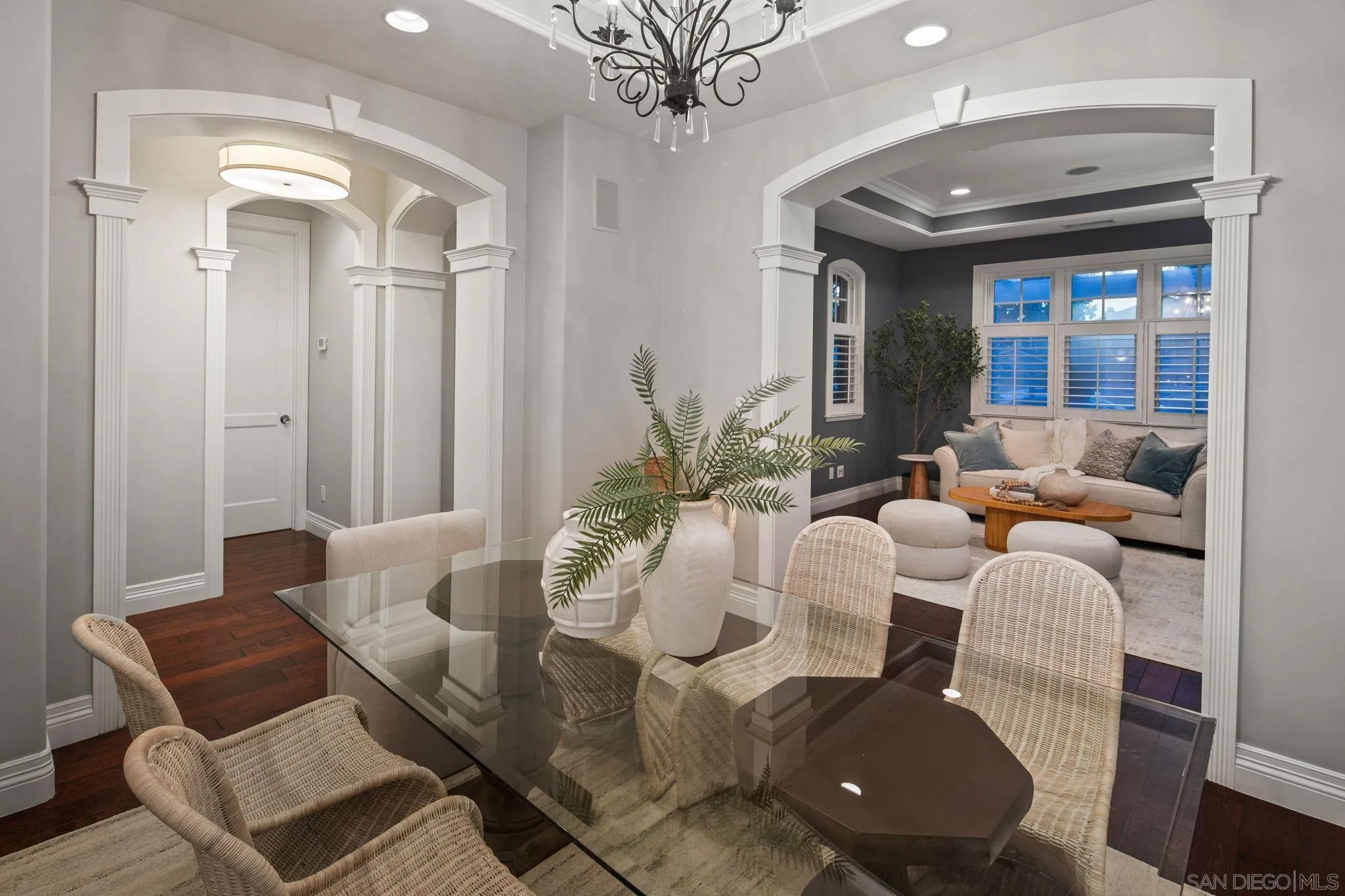 https://cdn.realtyfeed.com/cdn/127/250046293/8d5b119ea74b405ccac89db20ad60910.webp