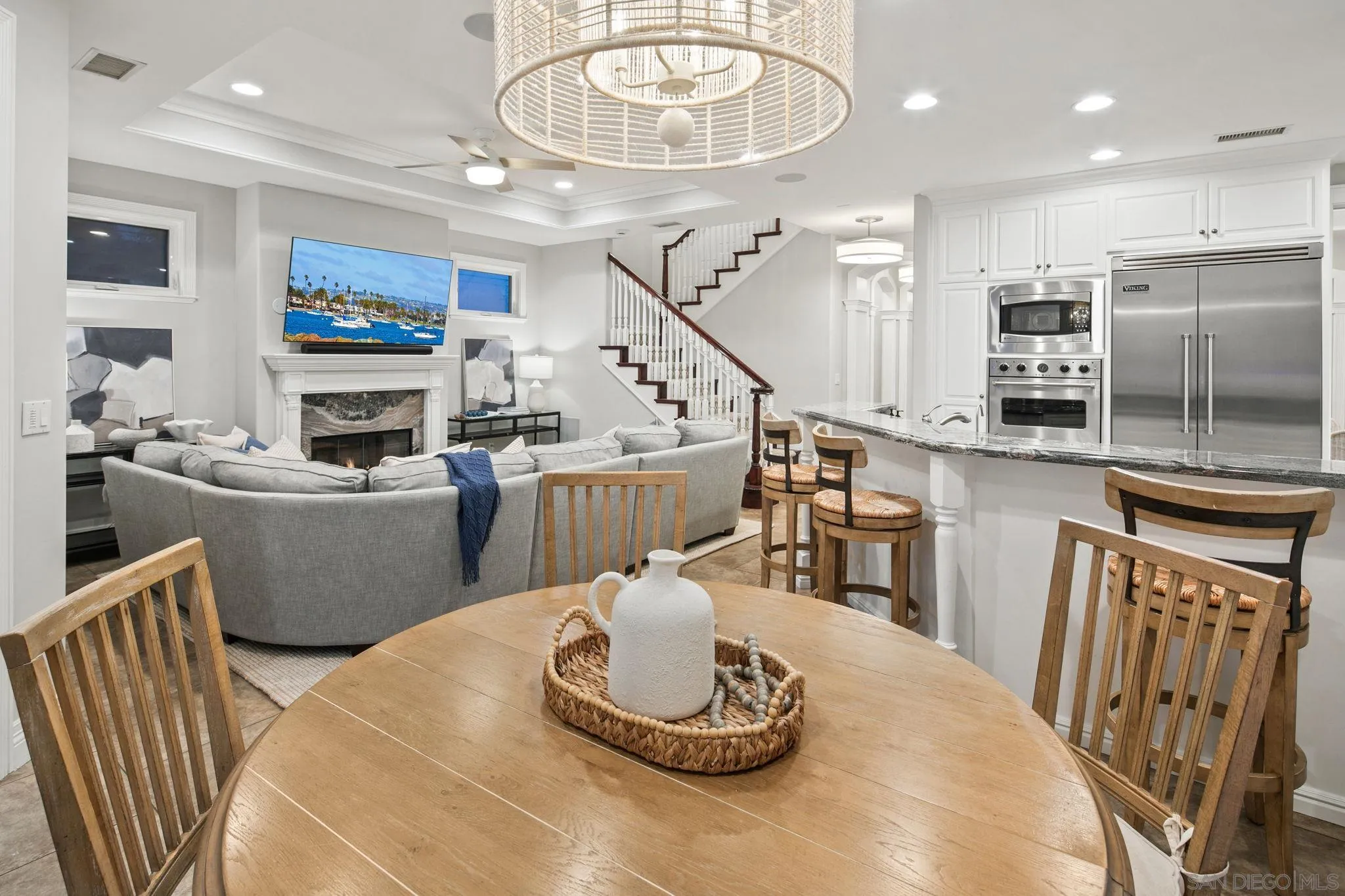https://cdn.realtyfeed.com/cdn/127/250046293/dae738e8e62ce984fc813038eea810ef.webp