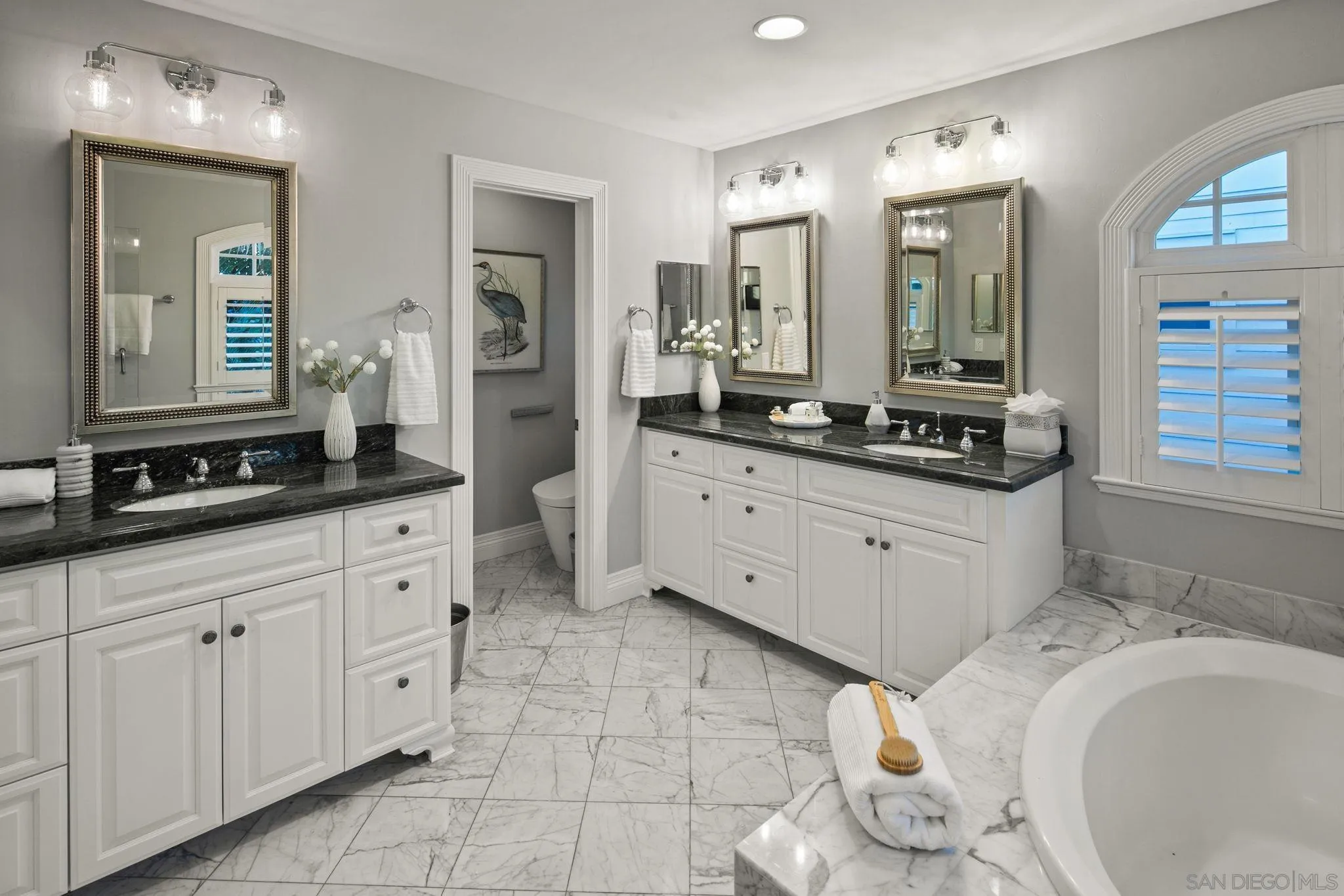 https://cdn.realtyfeed.com/cdn/127/250046293/ed57be152b4a04af000f7ca207193ca1.webp