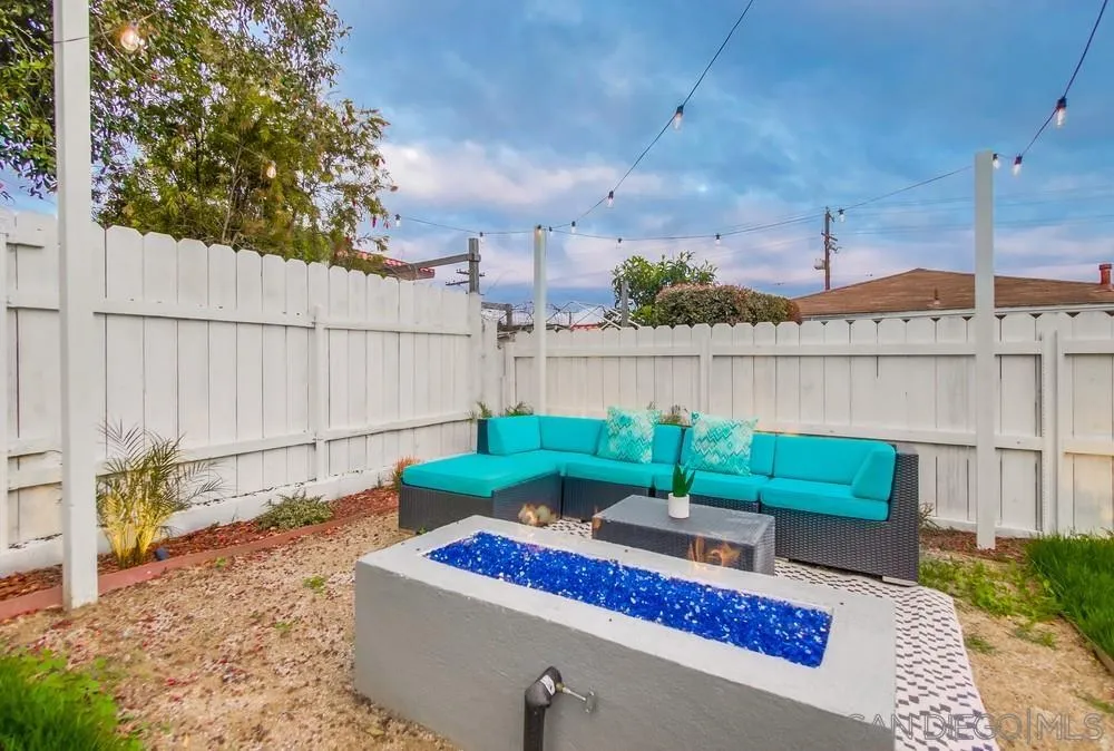 https://cdn.realtyfeed.com/cdn/127/250046299/8c074db8d393c587bcc53905d2790cb8.webp