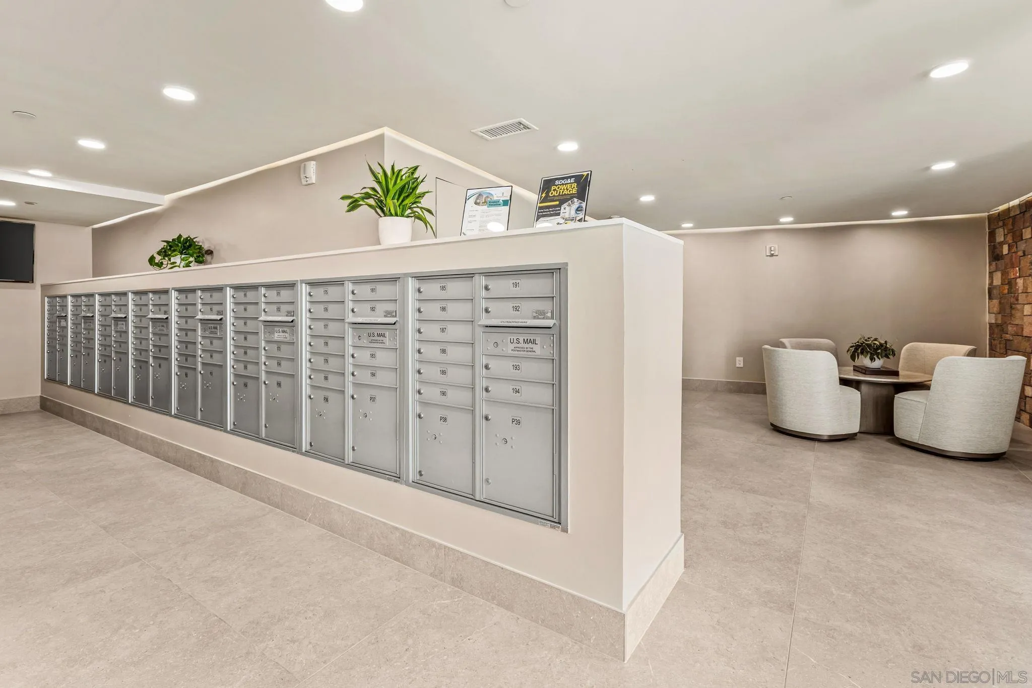 https://cdn.realtyfeed.com/cdn/127/250046308/34722a84c1ee04a08db79351c21cb3d6.webp