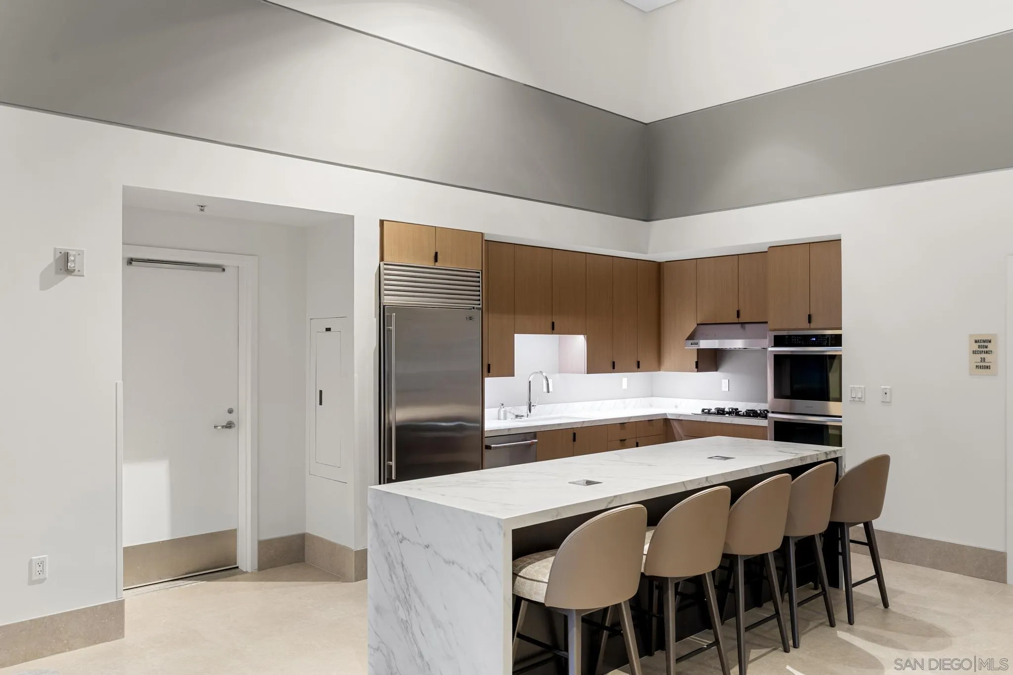 https://cdn.realtyfeed.com/cdn/127/250046308/56b057876d397ffc30a163acdbcd3edc.webp