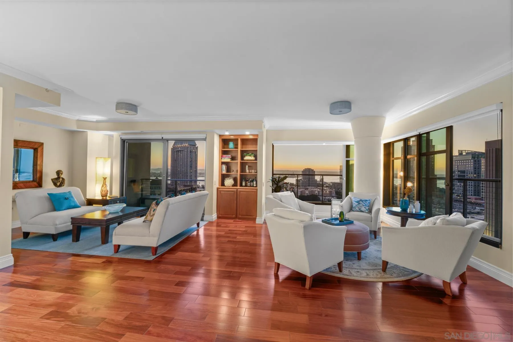 https://cdn.realtyfeed.com/cdn/127/250046308/7f552cafdbd4aef35b37a391e76a4c64.webp