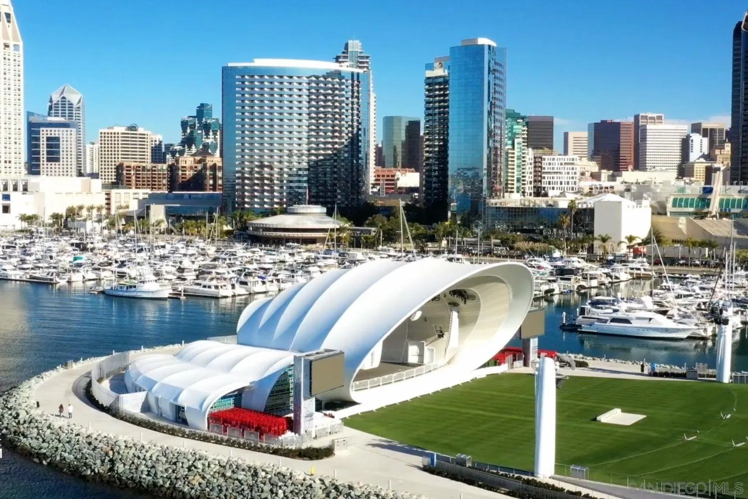 https://cdn.realtyfeed.com/cdn/127/250046308/b3f915bcf7c3fb5f47b28484d0b678aa.webp