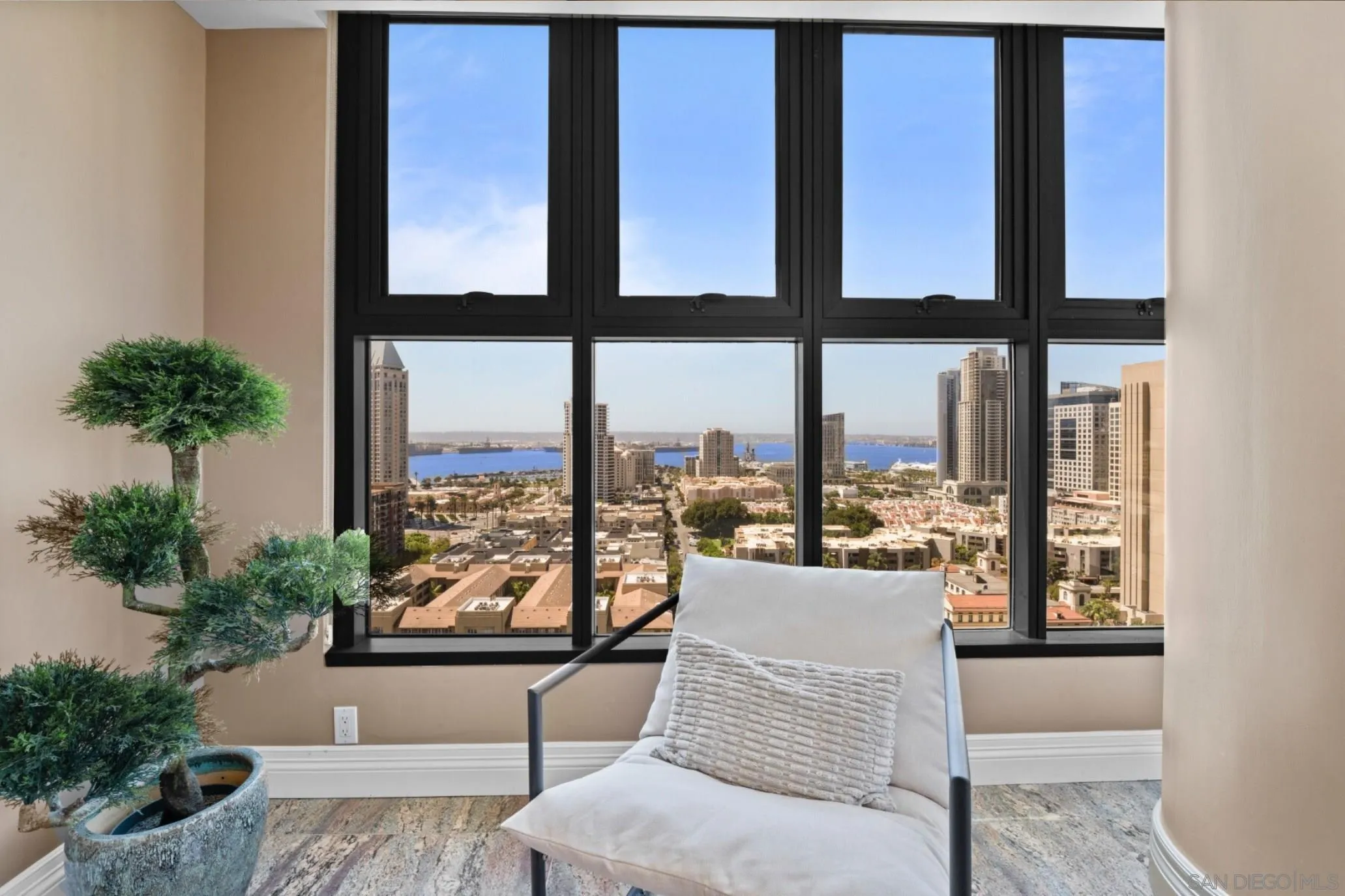 https://cdn.realtyfeed.com/cdn/127/250046308/f2f3d0a787369620b782d33052e2e5e6.webp