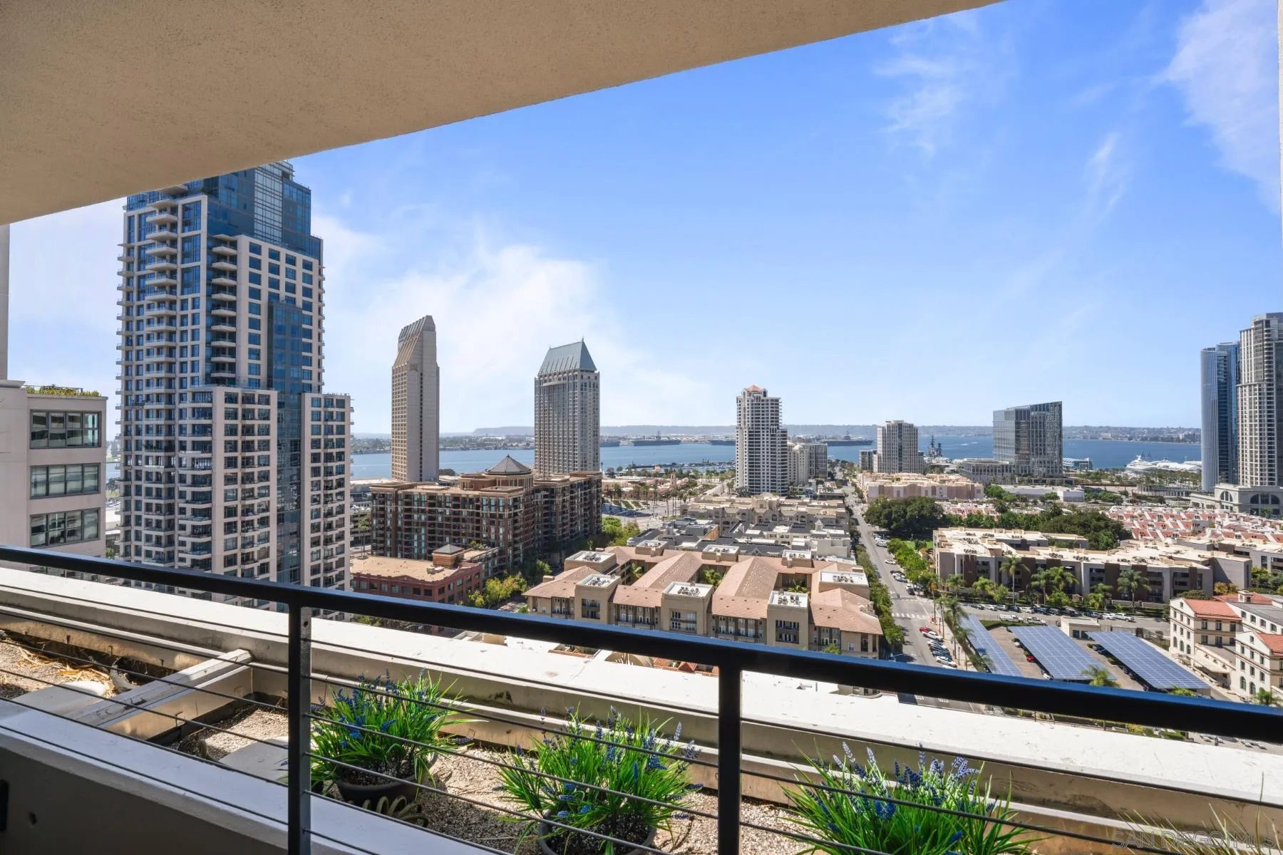 https://cdn.realtyfeed.com/cdn/127/250046308/ffa29c9d68cc63dfa8c7dc2ede01931a.webp