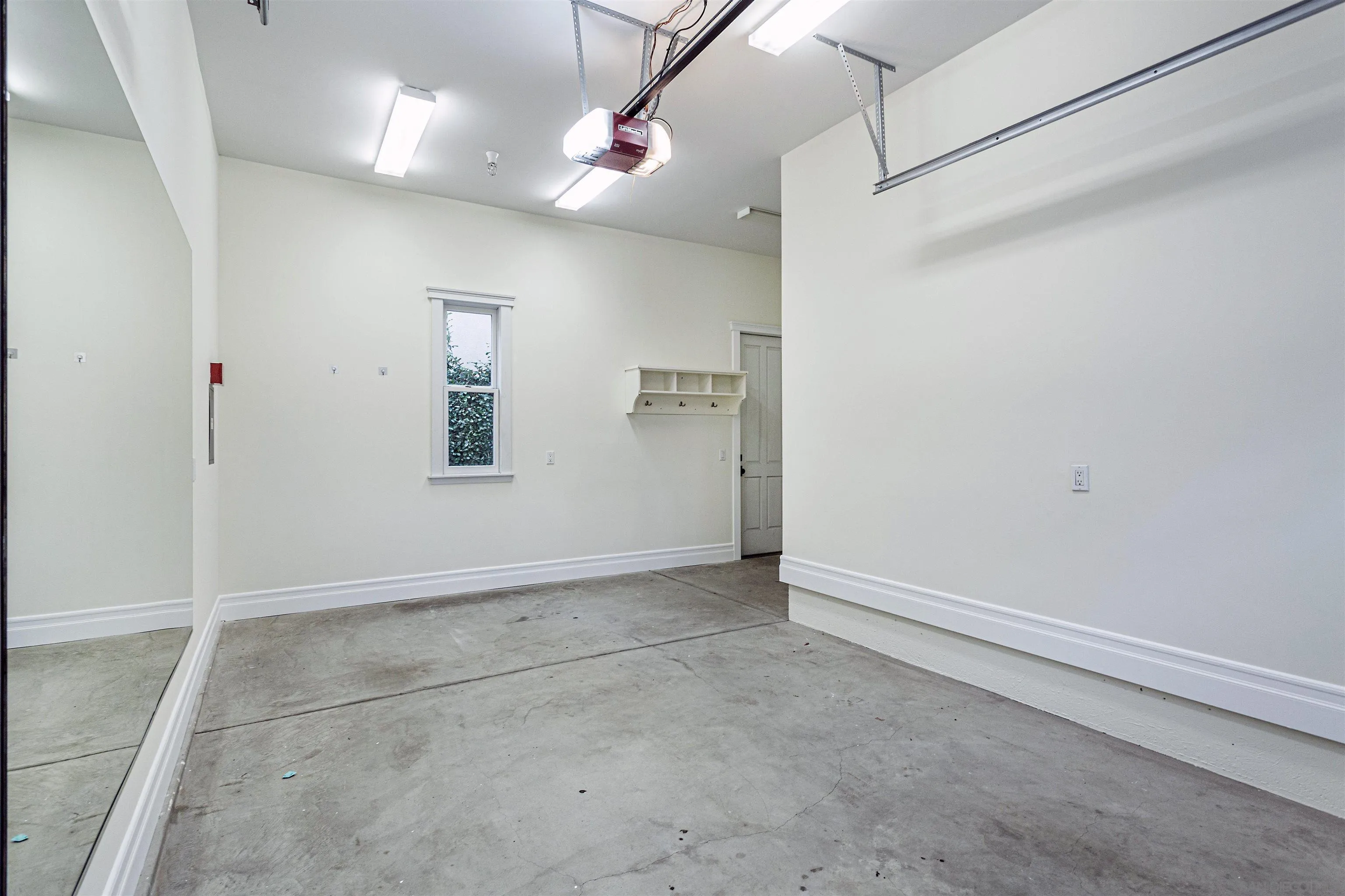 https://cdn.realtyfeed.com/cdn/127/250046311/56663bcf1fecfd2597c5a43642e92257.webp