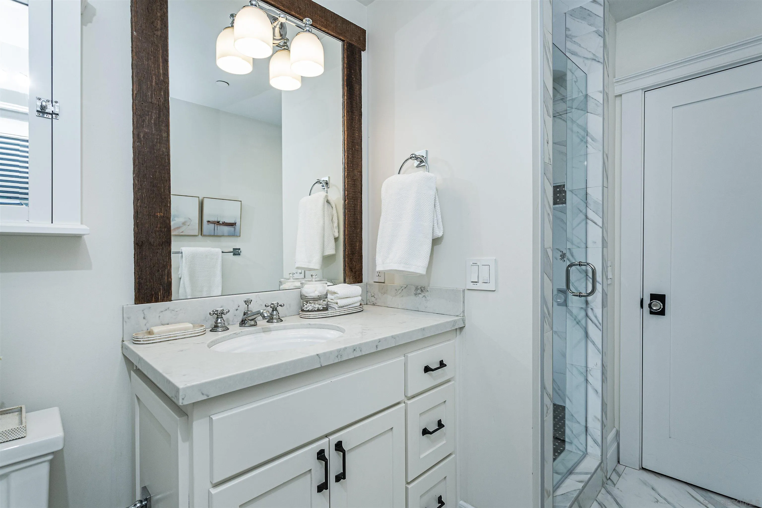 https://cdn.realtyfeed.com/cdn/127/250046311/5ce6fc9351df02494ab002556ac9c61a.webp