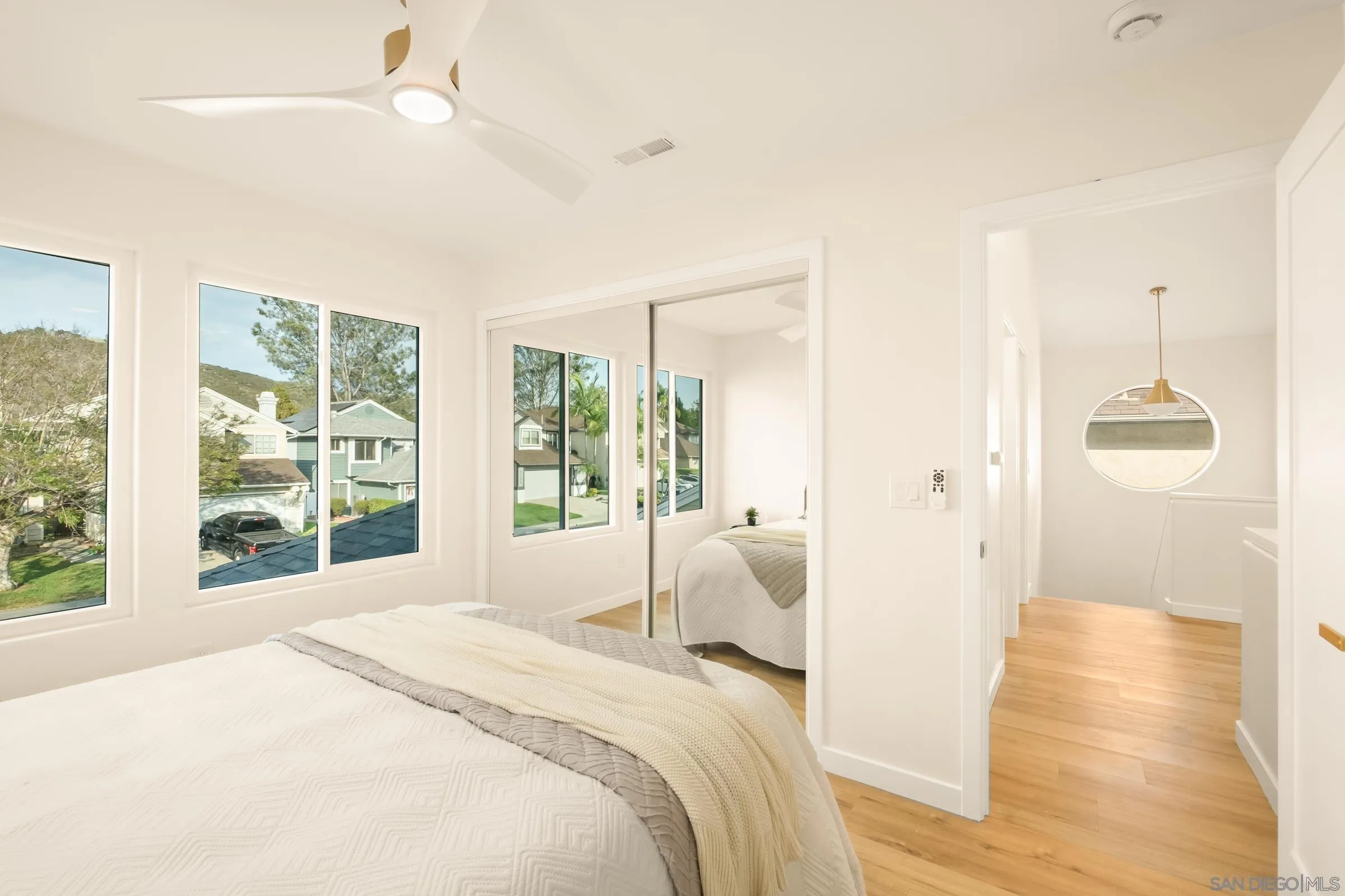 https://cdn.realtyfeed.com/cdn/127/250046313/23e9a311e8080c454c38851ffaafd4c0.webp