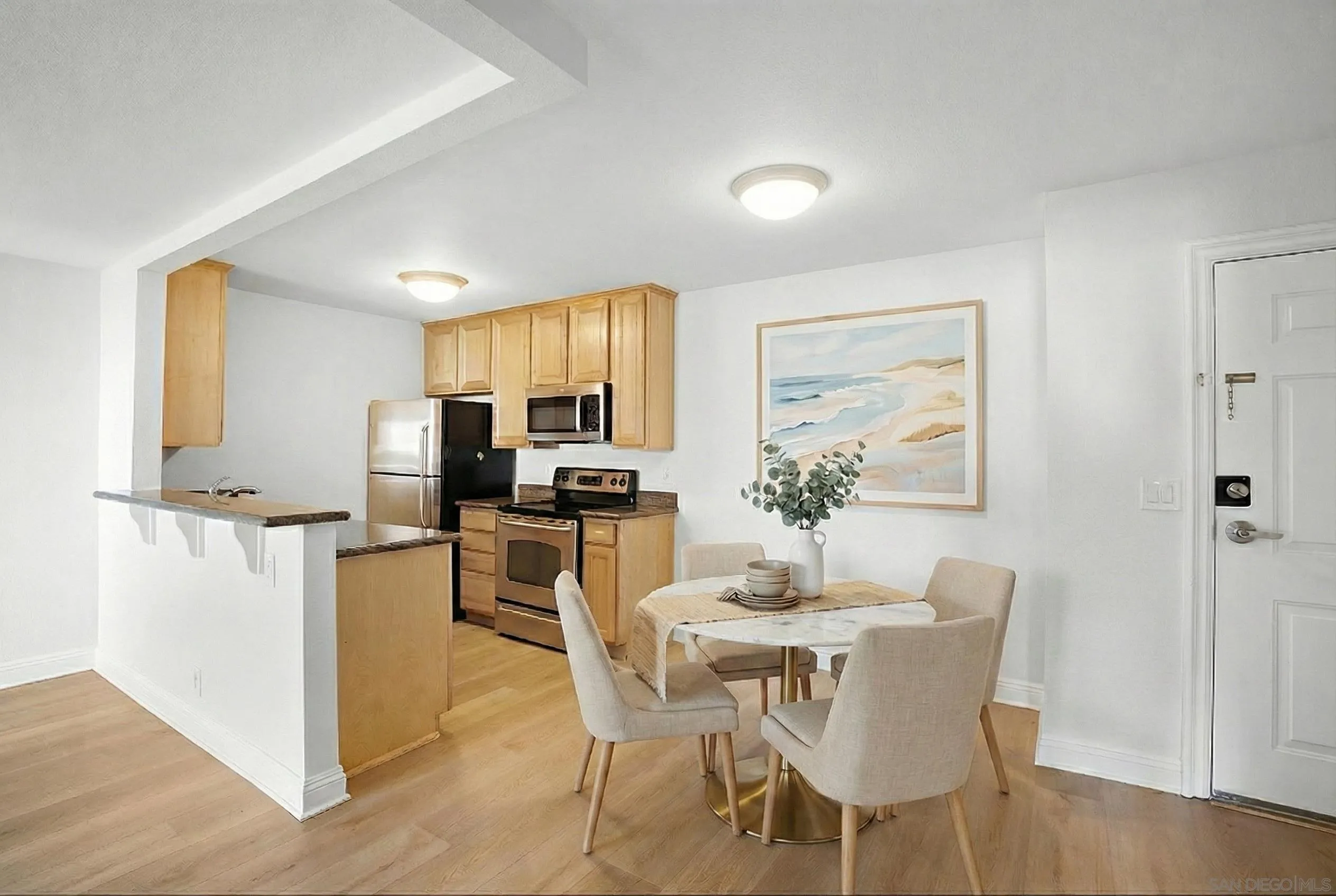 Photo #3: 250046319 Listing: Photo #3