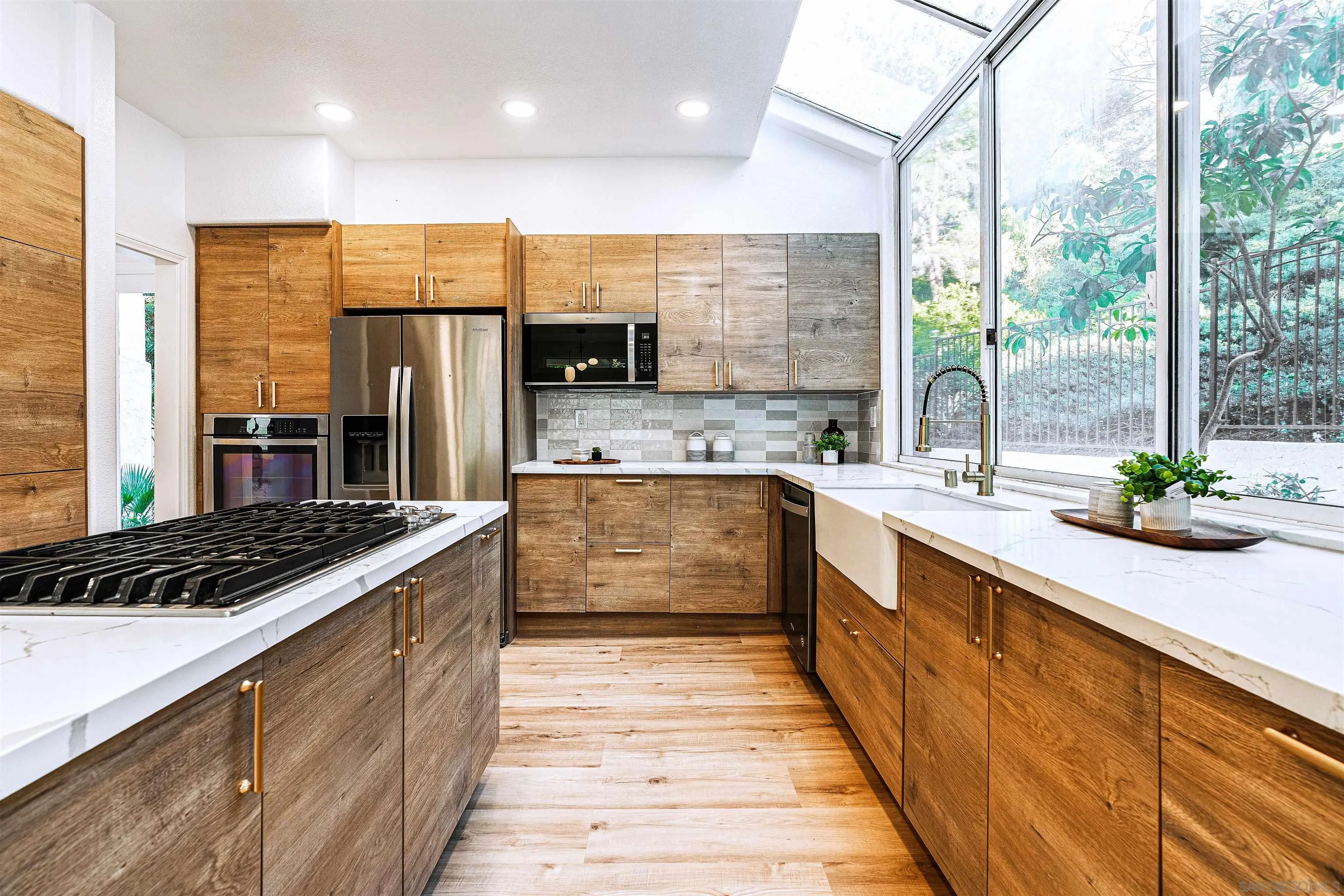 https://cdn.realtyfeed.com/cdn/127/250046322/0b93333b135cace9f3525f572a74fad2.webp