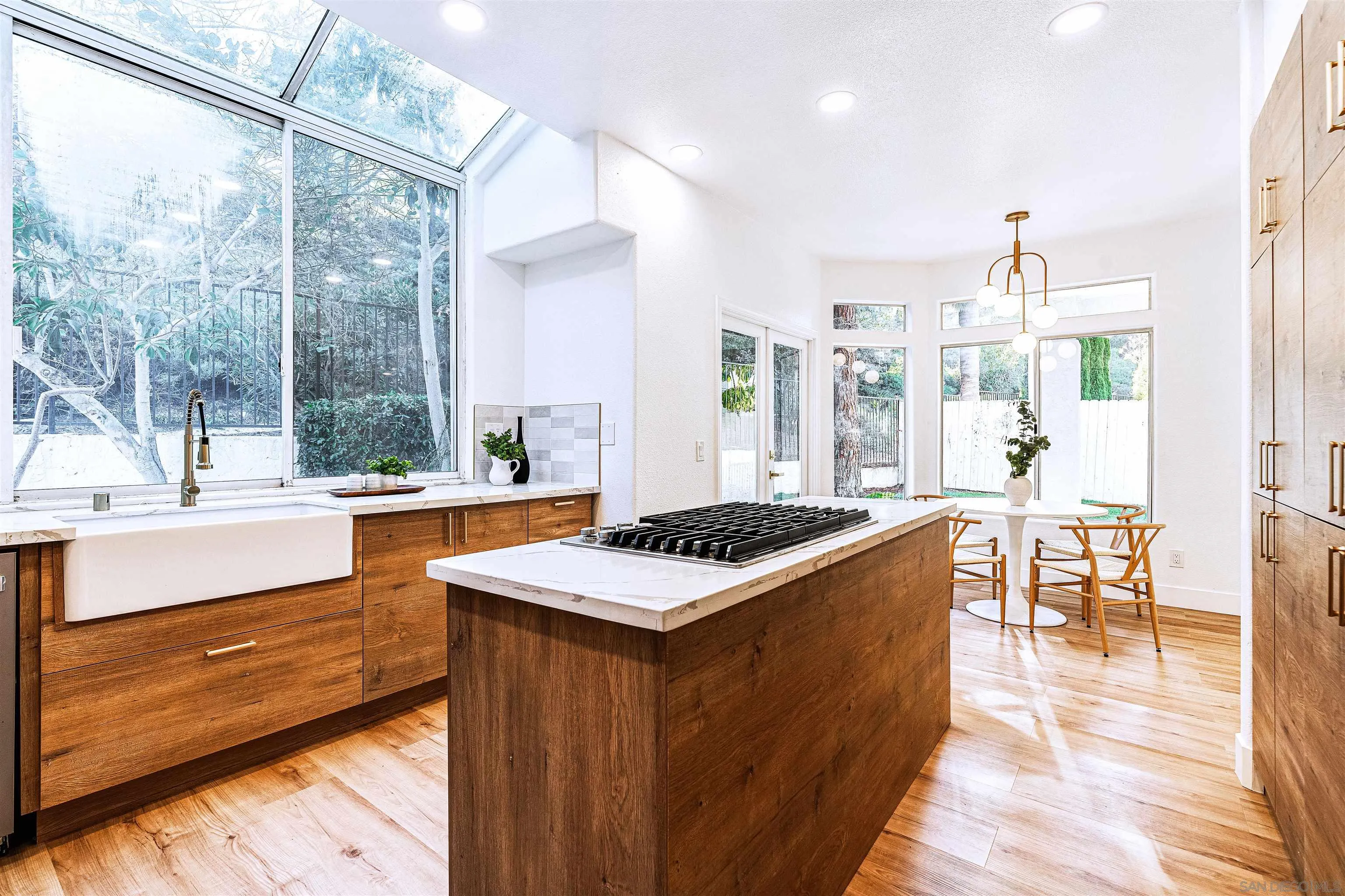 https://cdn.realtyfeed.com/cdn/127/250046322/52ec74580ec745b502252d58cab7b0f2.webp