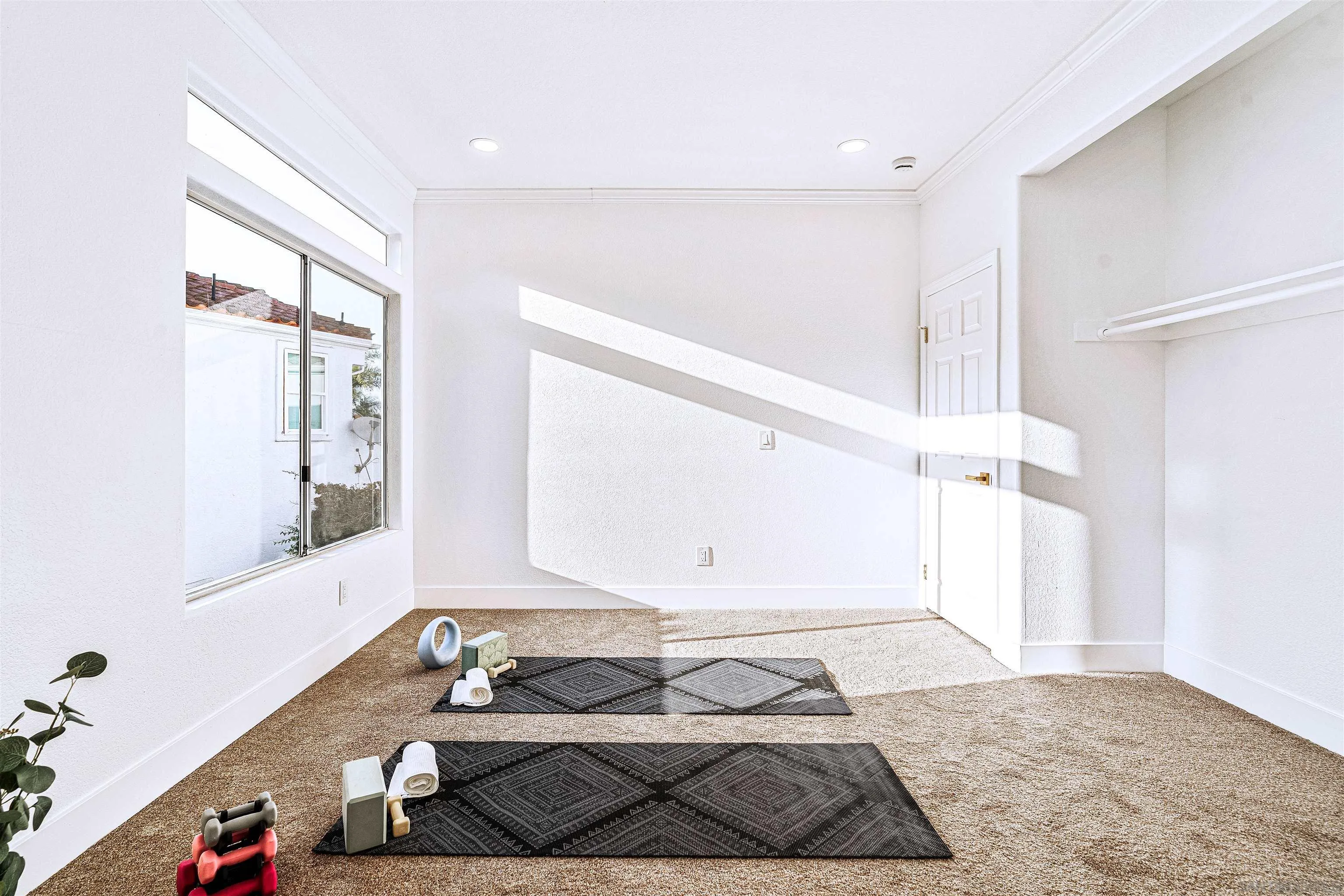 https://cdn.realtyfeed.com/cdn/127/250046322/572cd4bda94226ac592c643f3c7a7d7b.webp