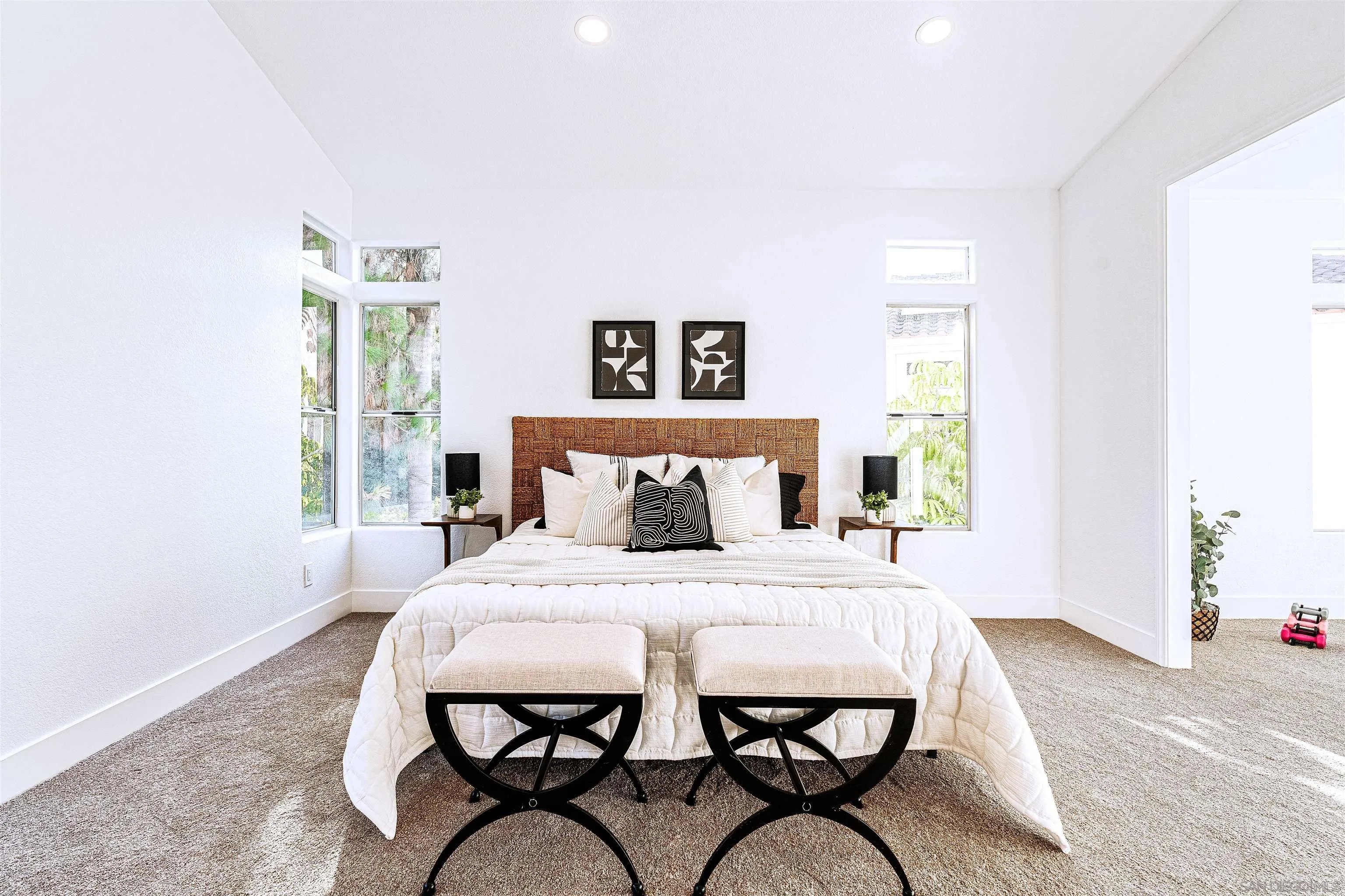 https://cdn.realtyfeed.com/cdn/127/250046322/7b2b959c1a47b1fc1fd4f00ef86a530f.webp