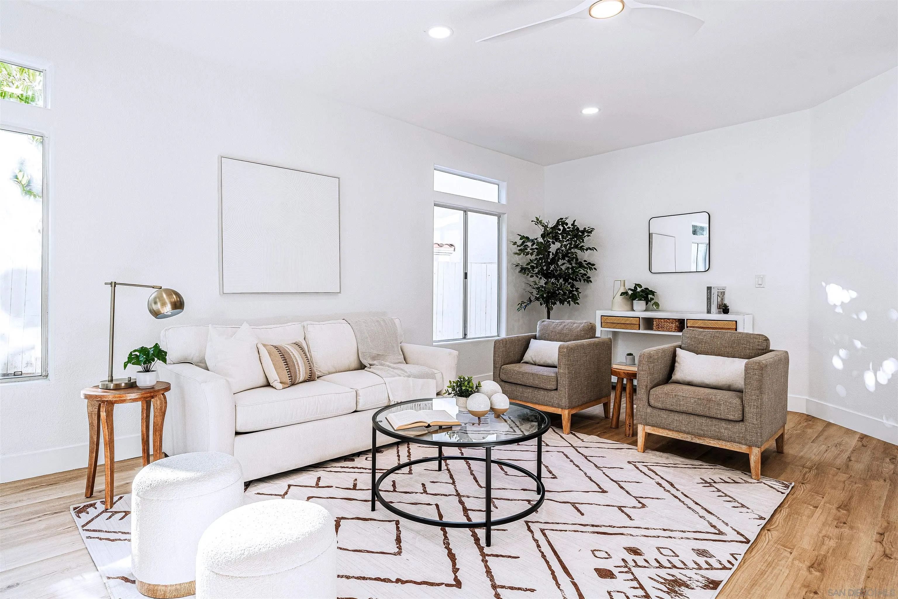 https://cdn.realtyfeed.com/cdn/127/250046322/b4c36c4509614289751711ce0b38b505.webp