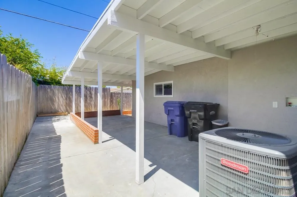 https://cdn.realtyfeed.com/cdn/127/250046324/4761b165f810636f0906e59846c9f287.webp