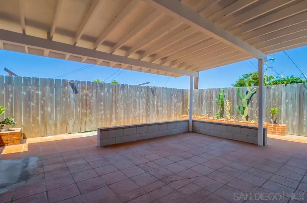 https://cdn.realtyfeed.com/cdn/127/250046324/4999e421df475c6a7a99da7a4b817984.webp
