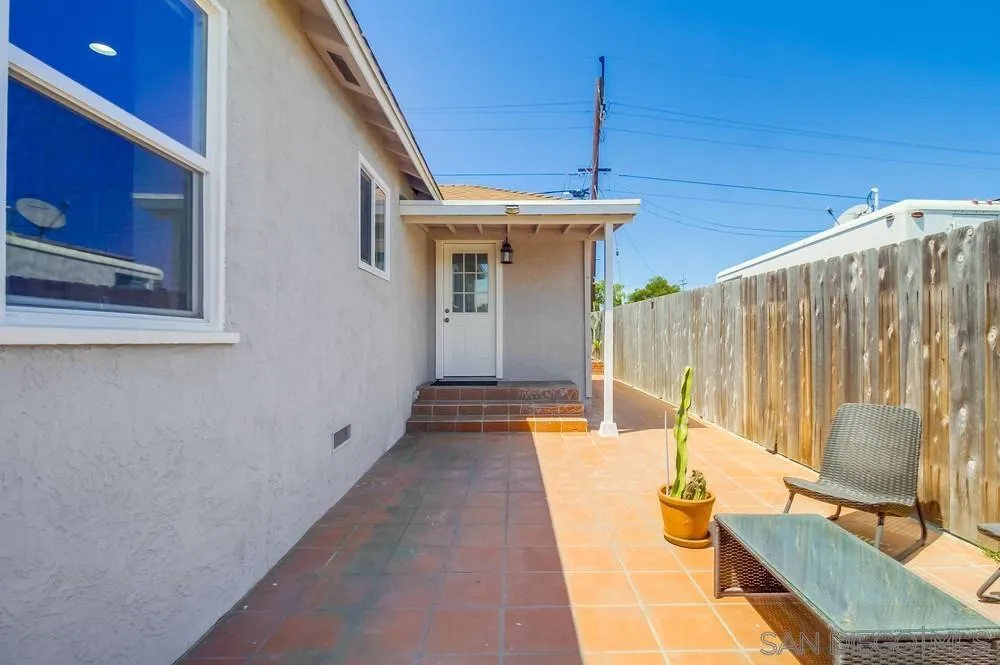 https://cdn.realtyfeed.com/cdn/127/250046324/fc69f1c37f4f116c3e806c6a03c51c48.webp