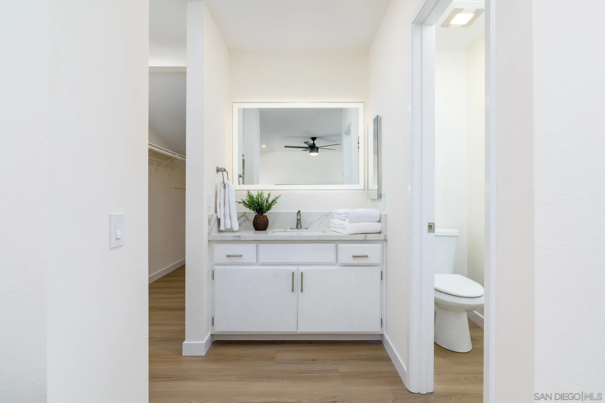 https://cdn.realtyfeed.com/cdn/127/250046326/4273b507d7459475227968bd9a3776c8.webp