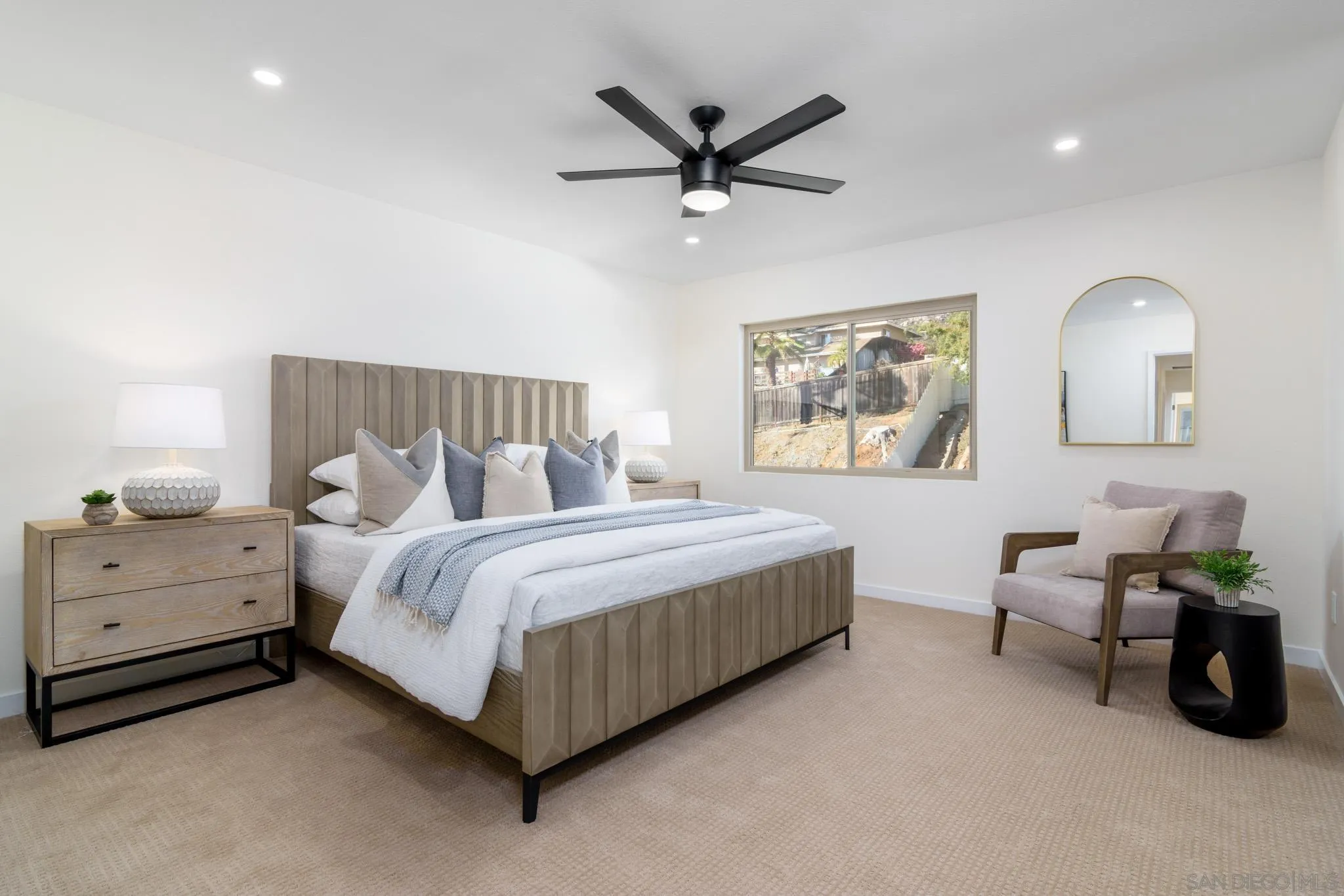 https://cdn.realtyfeed.com/cdn/127/250046326/9475a5b21999ccc83a5a69b8f27c89d2.webp