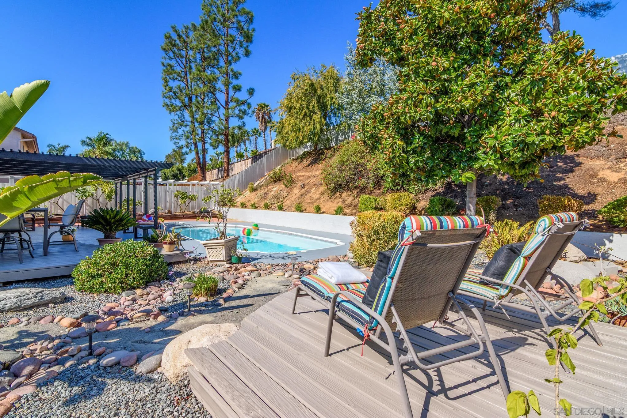 https://cdn.realtyfeed.com/cdn/127/250046326/f31c7e432224c7794714c809b25309d2.webp