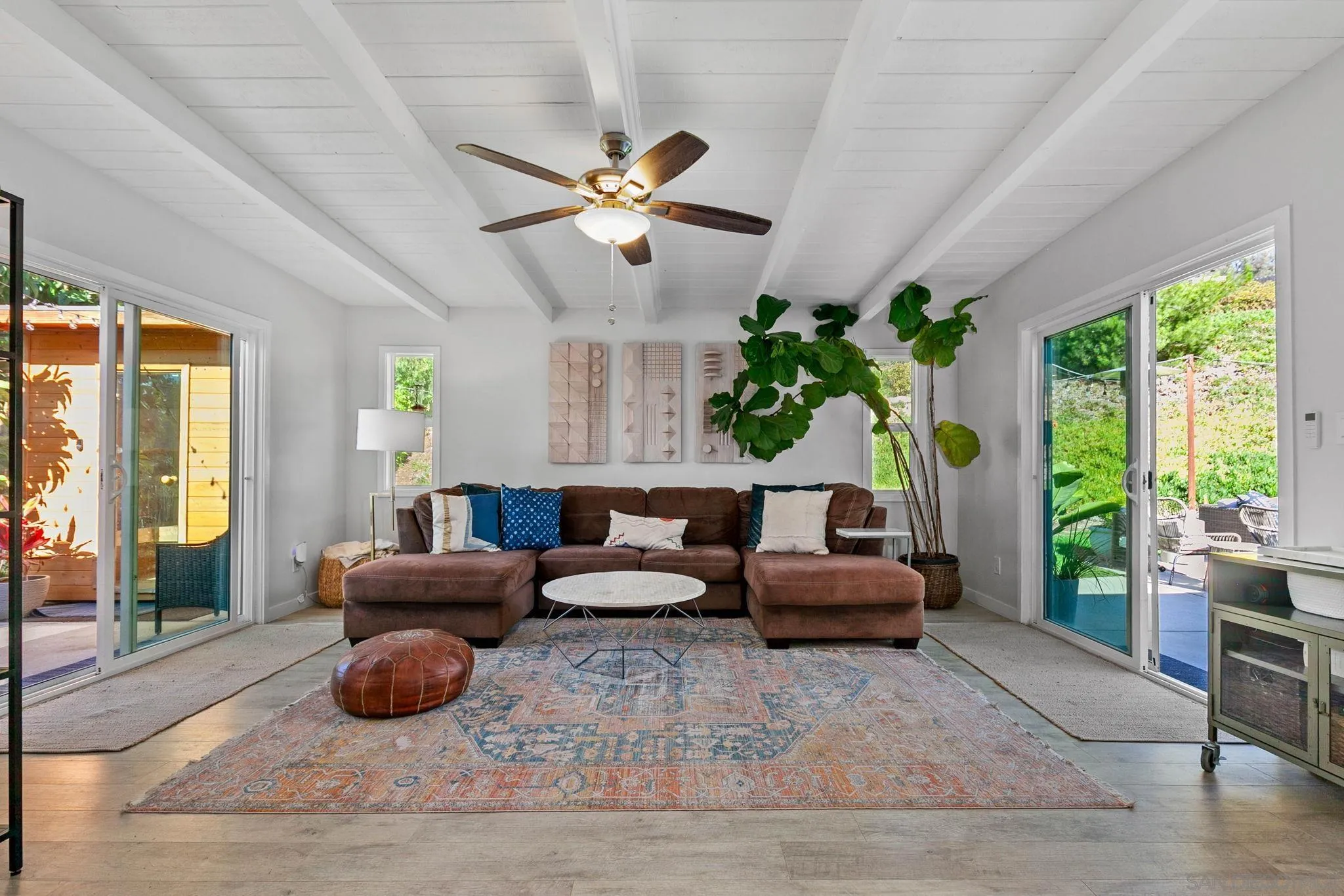 https://cdn.realtyfeed.com/cdn/127/250046328/63d837f6354684966319952f01c2f586.webp
