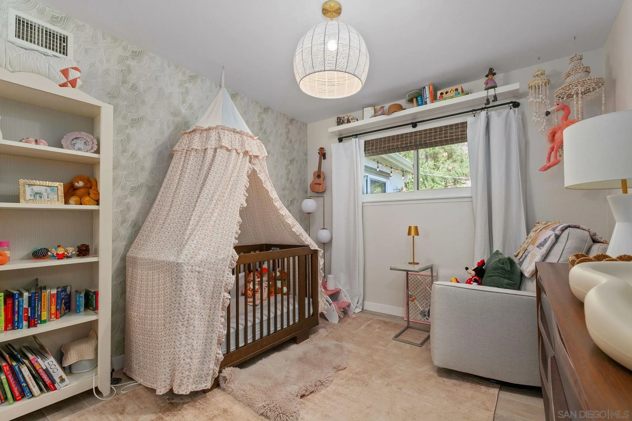 https://cdn.realtyfeed.com/cdn/127/250046328/d38a59452403ac2ed99fc22dd0e03817.webp