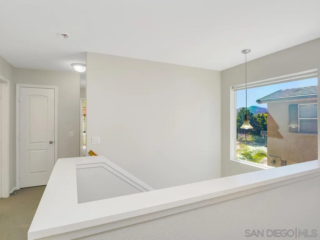 https://cdn.realtyfeed.com/cdn/127/250046329/9062103957ef158961e9032399f09193.webp