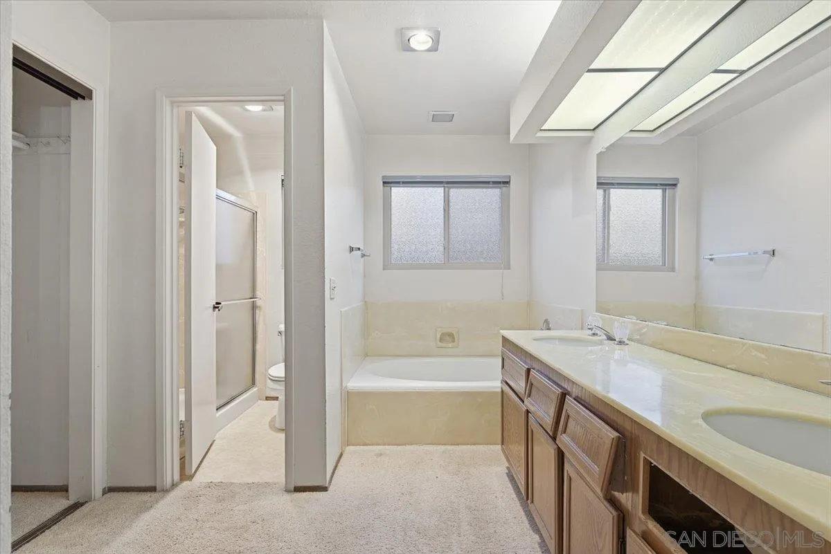 https://cdn.realtyfeed.com/cdn/127/250046335/0360a51aec2cb977527b9b854b5749c2.webp