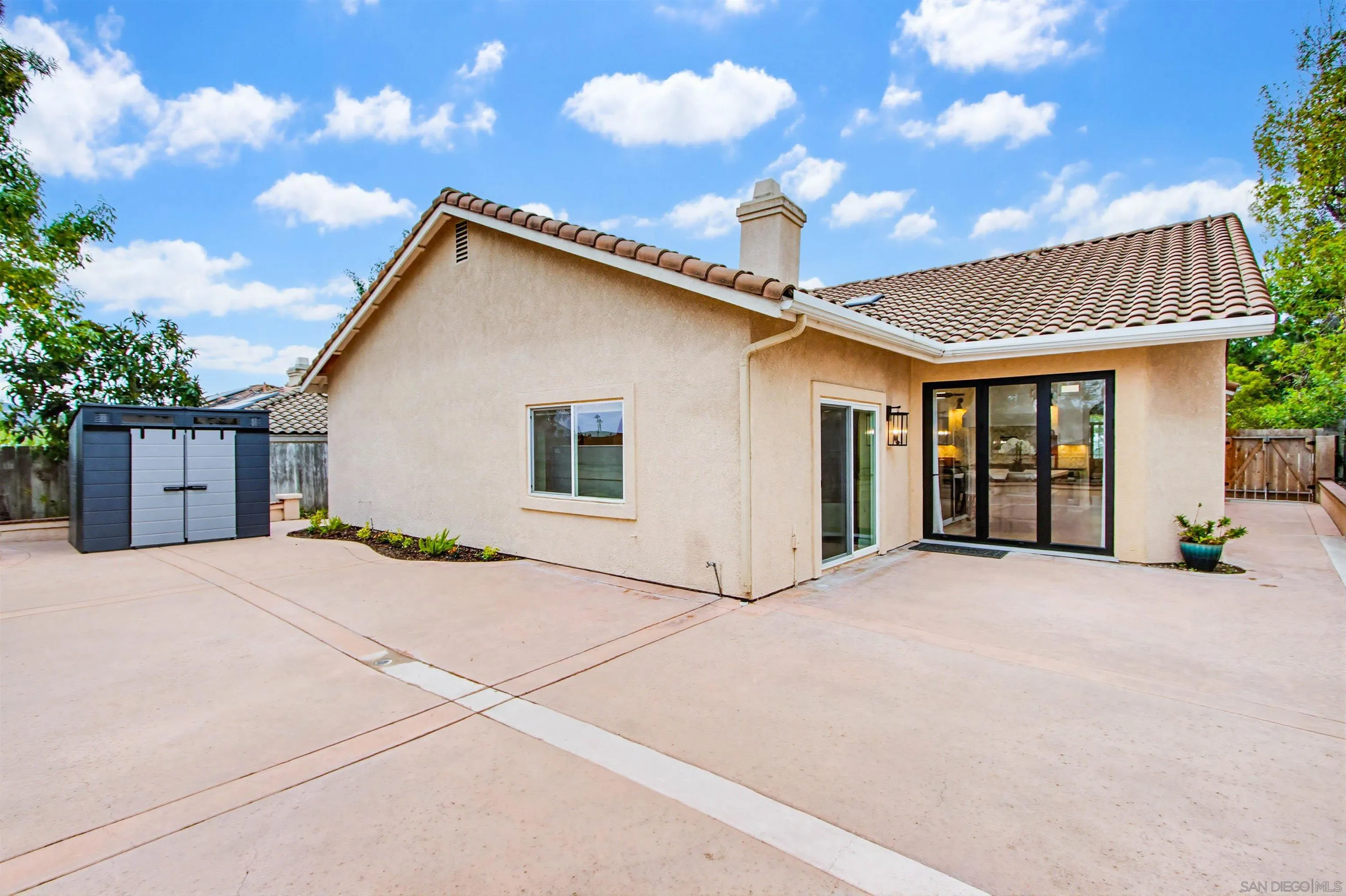 https://cdn.realtyfeed.com/cdn/127/250046342/94ad947c61541501d9d79aafa7b71645.webp