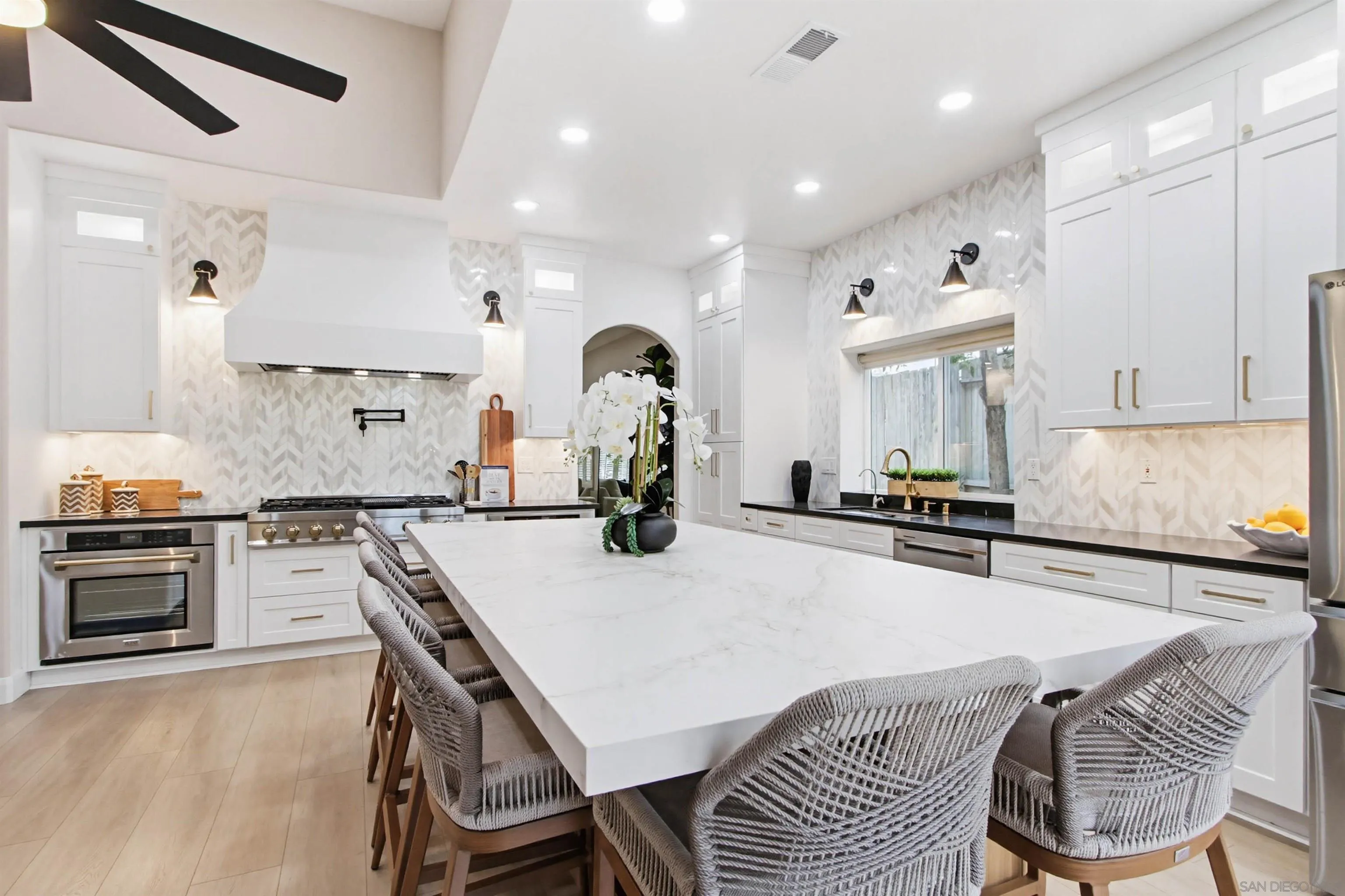 https://cdn.realtyfeed.com/cdn/127/250046342/9c82f18e38f191702371891b73ca428c.webp