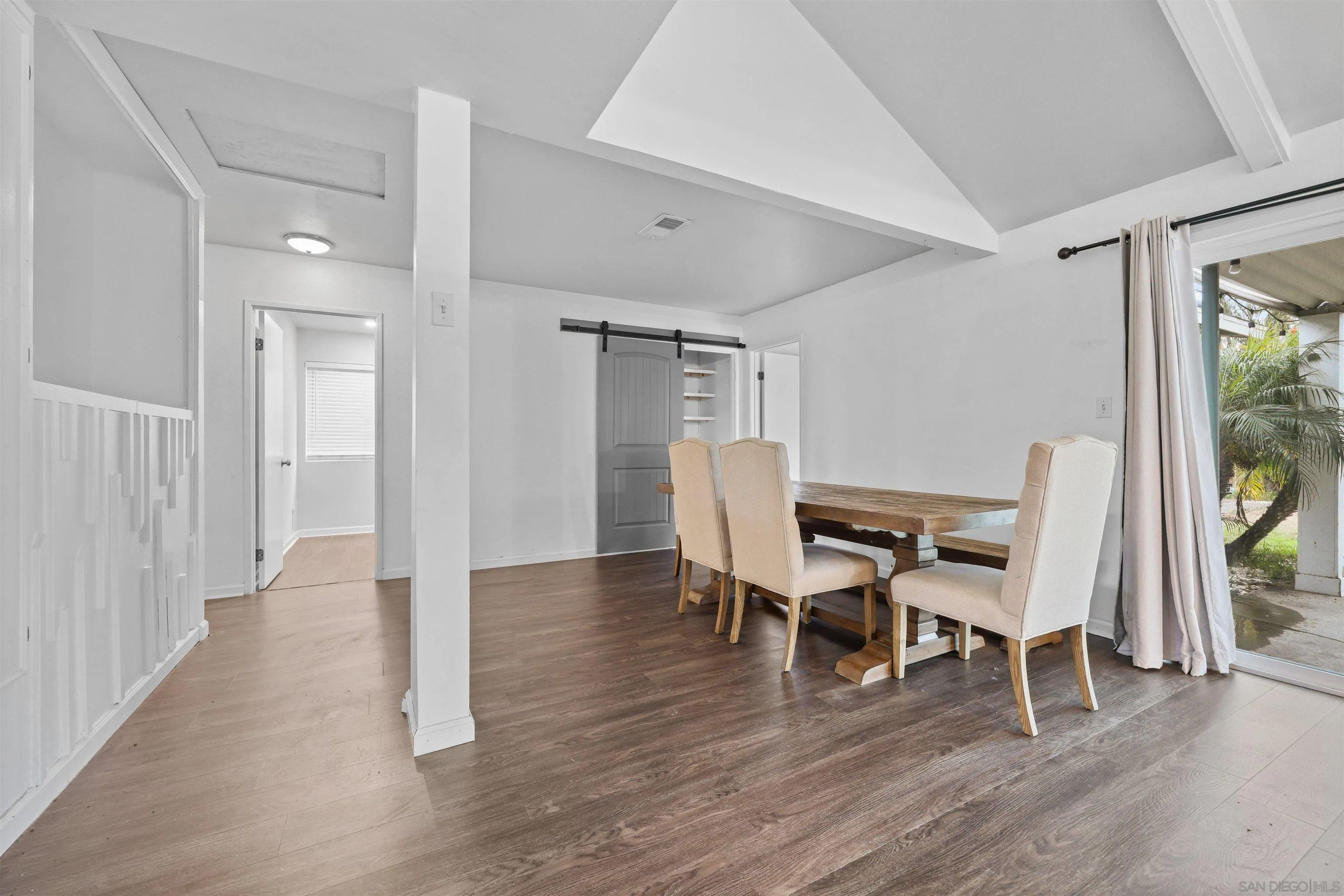 https://cdn.realtyfeed.com/cdn/127/250046343/48a9900704fd2c1818f871165e5d0706.webp