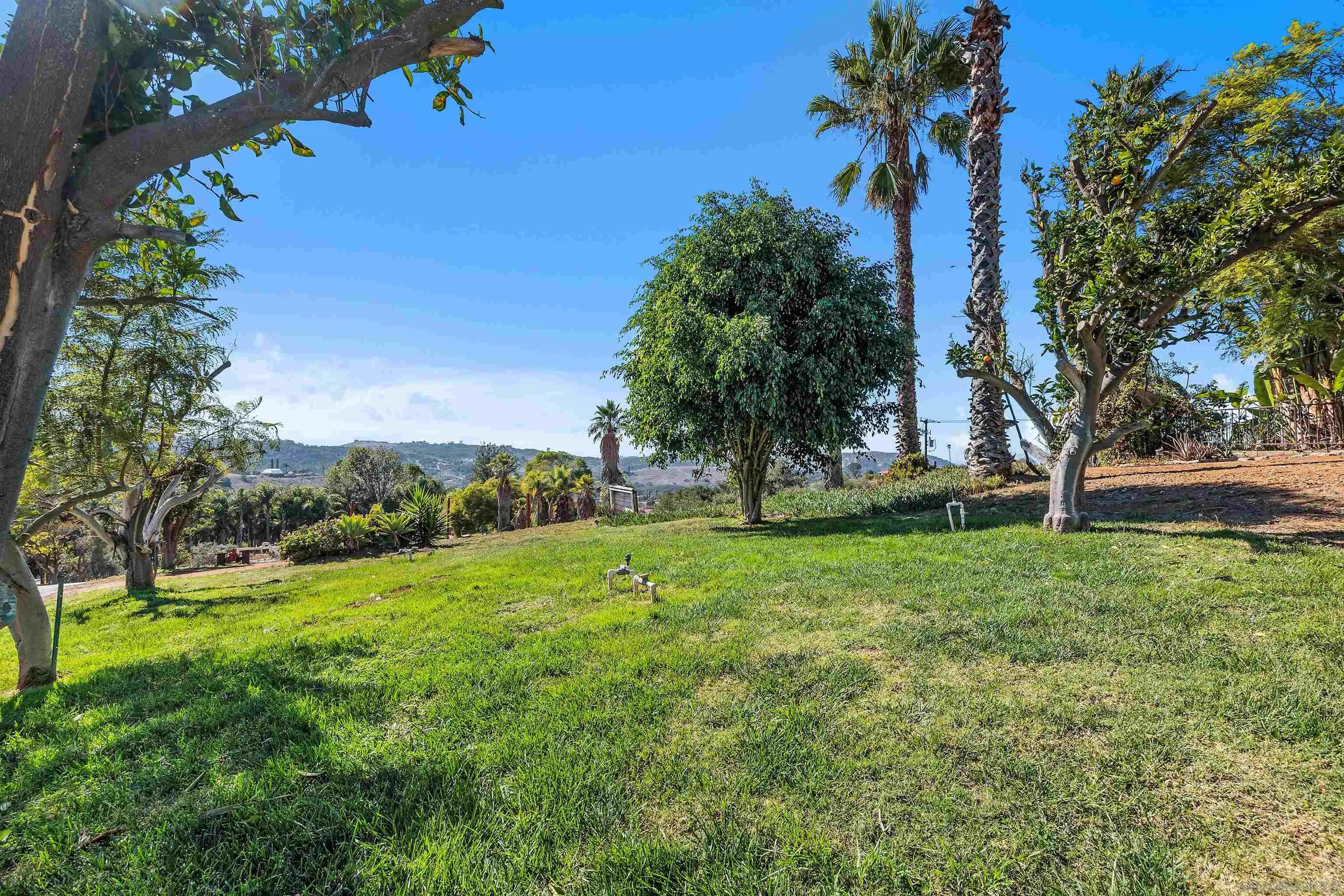https://cdn.realtyfeed.com/cdn/127/250046346/641004694428711fcc26c4e9f9680618.webp